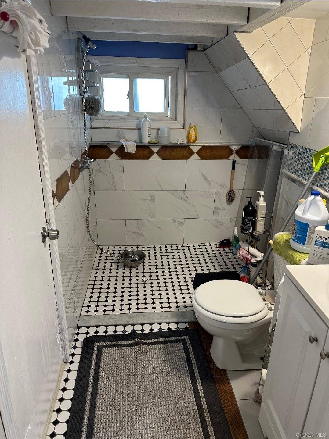 91-03 121st ST, Richmond Hill, NY 11418