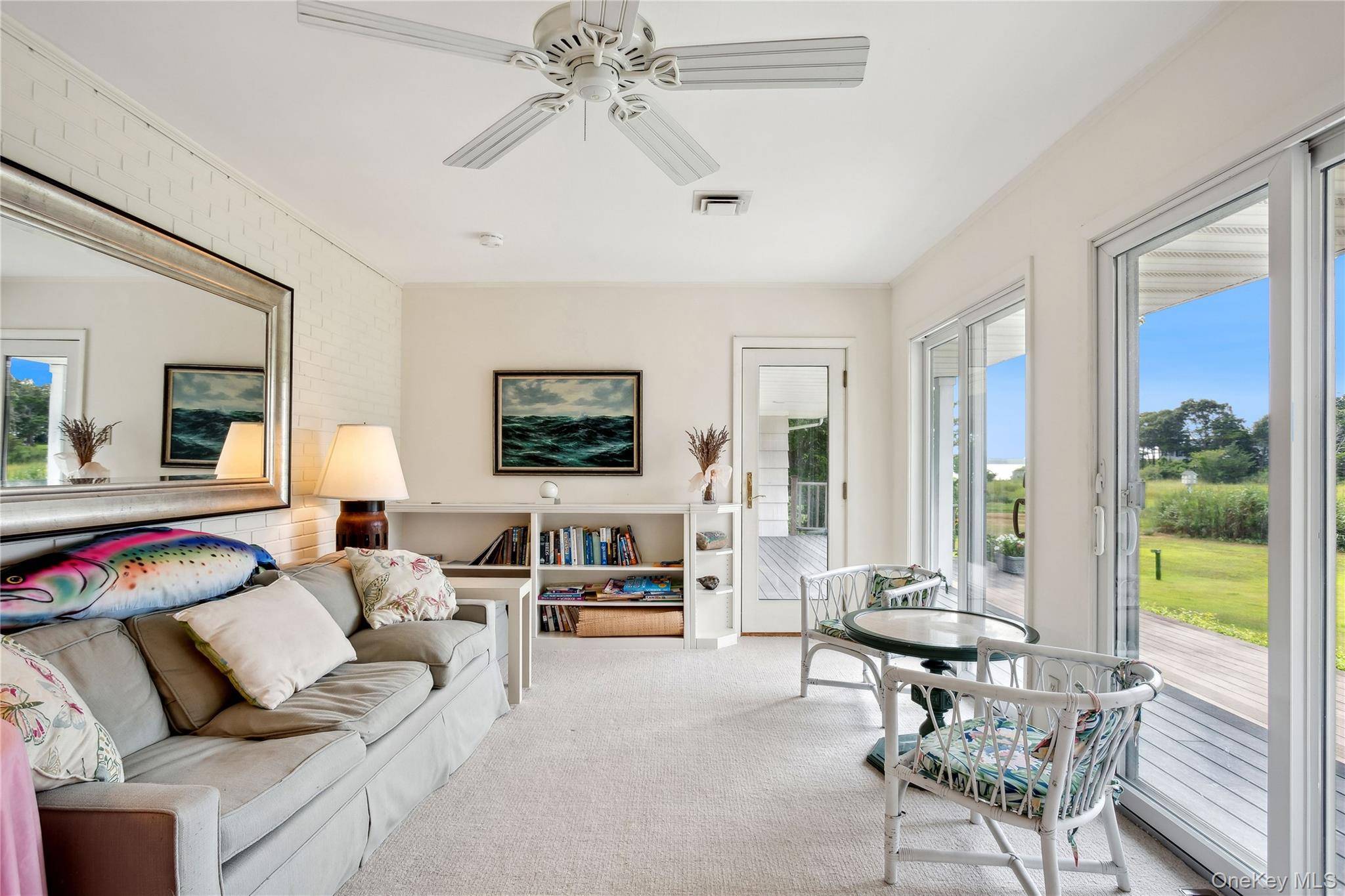 33 Beach RD, Laurel, NY 11948