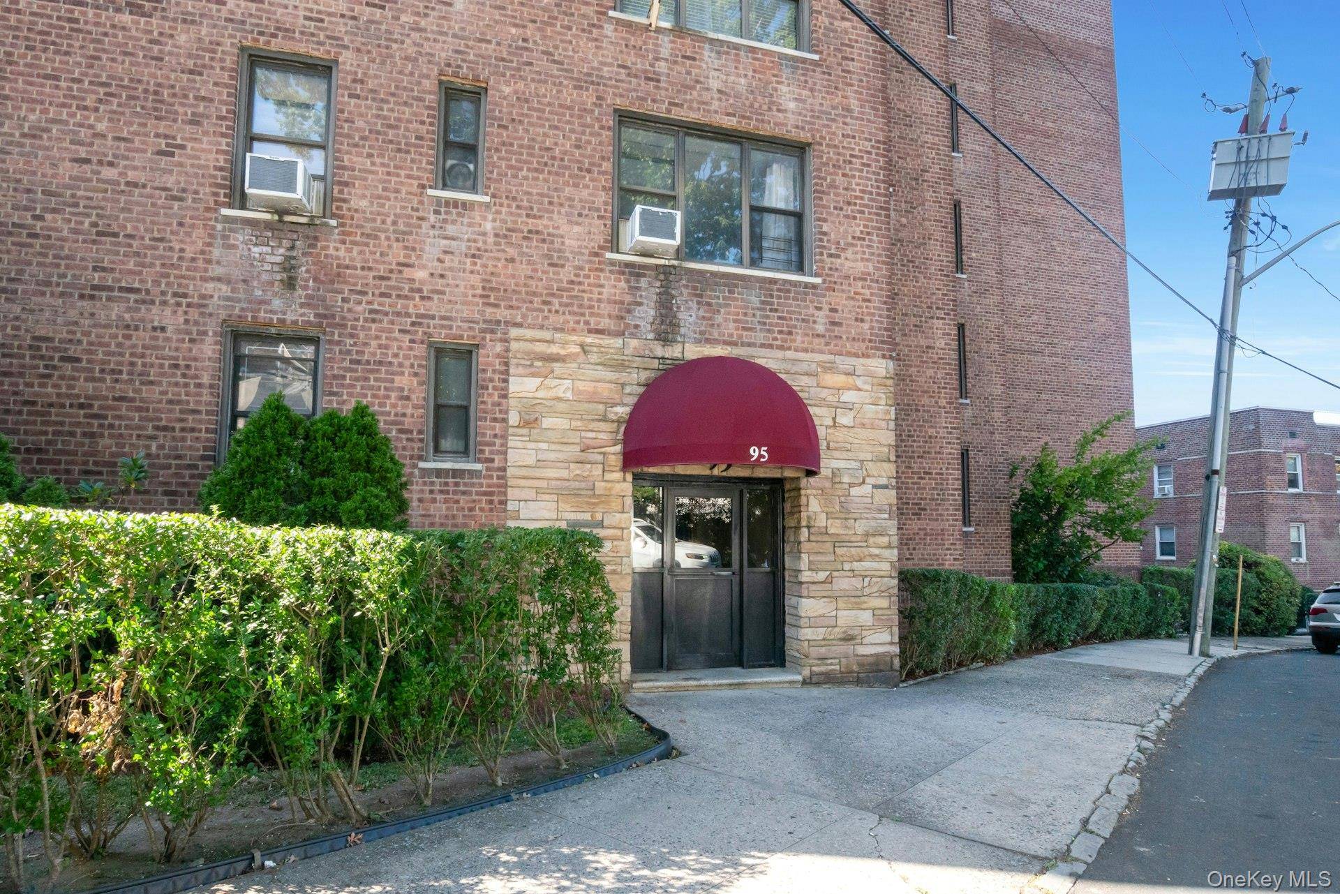 95 Sedgwick AVE #1G, Yonkers, NY 10705