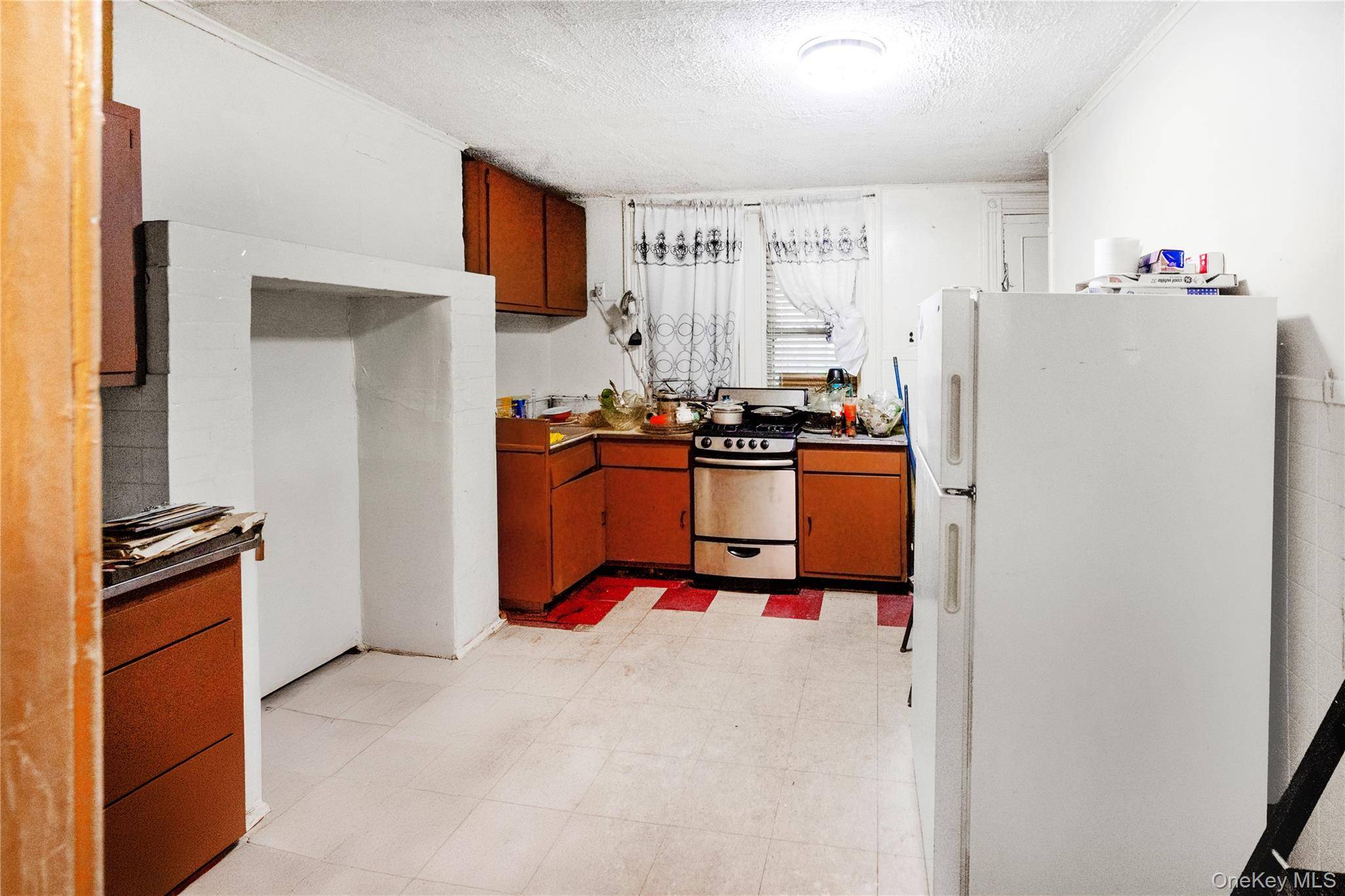 113 Halsey ST, Brooklyn, NY 11216