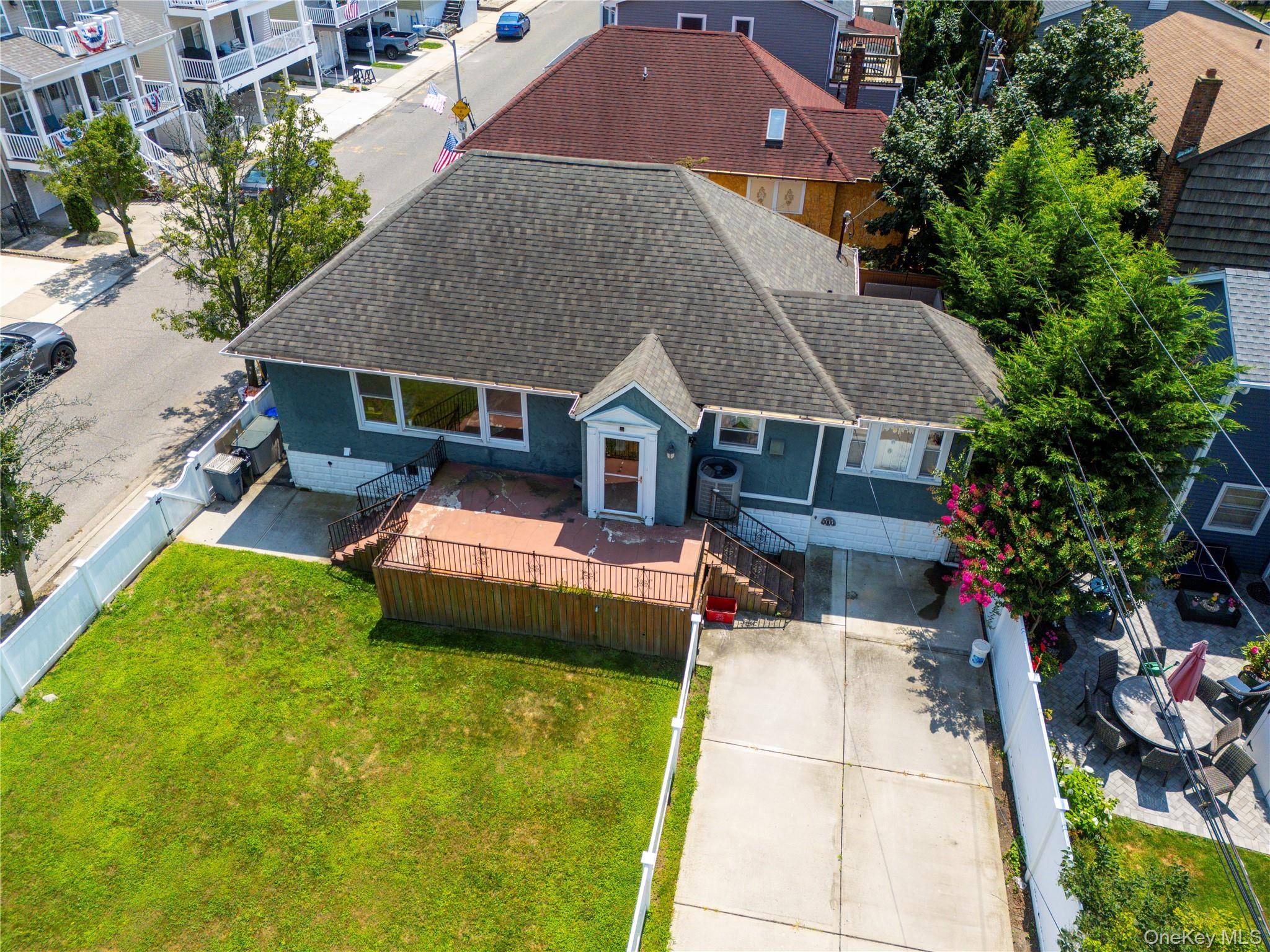 49 Barnes ST, Long Beach, NY 11561