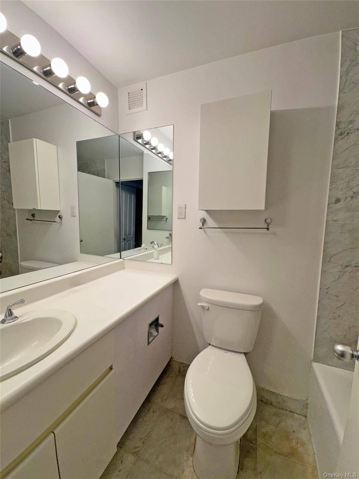 280 Rector PL #1G, New York (manhattan), NY 10280
