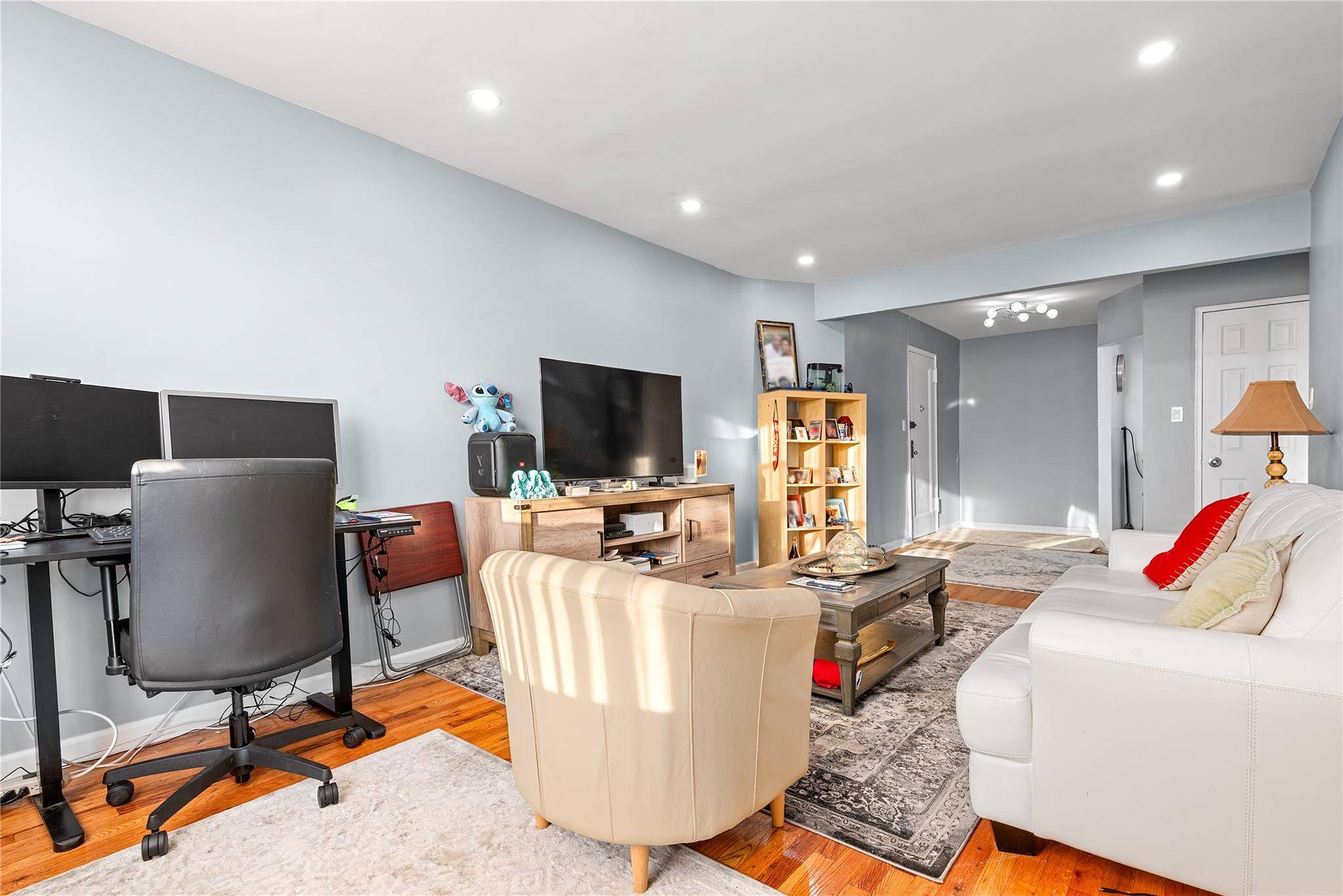 6730 Clyde ST #5T, Forest Hills, NY 11375