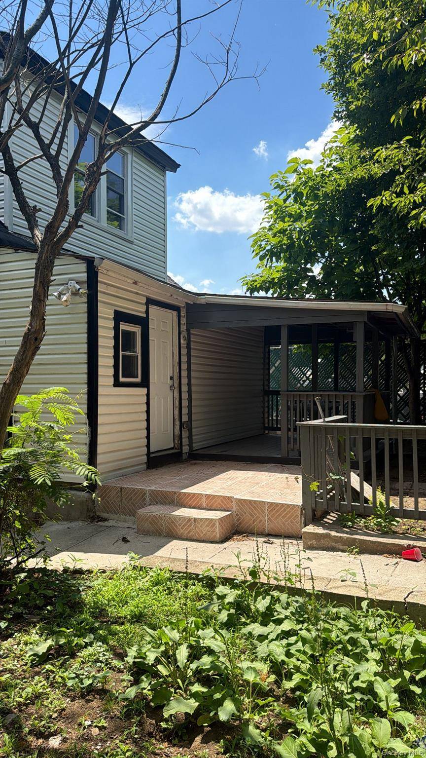 9 Roanoke ST, Yonkers, NY 10710