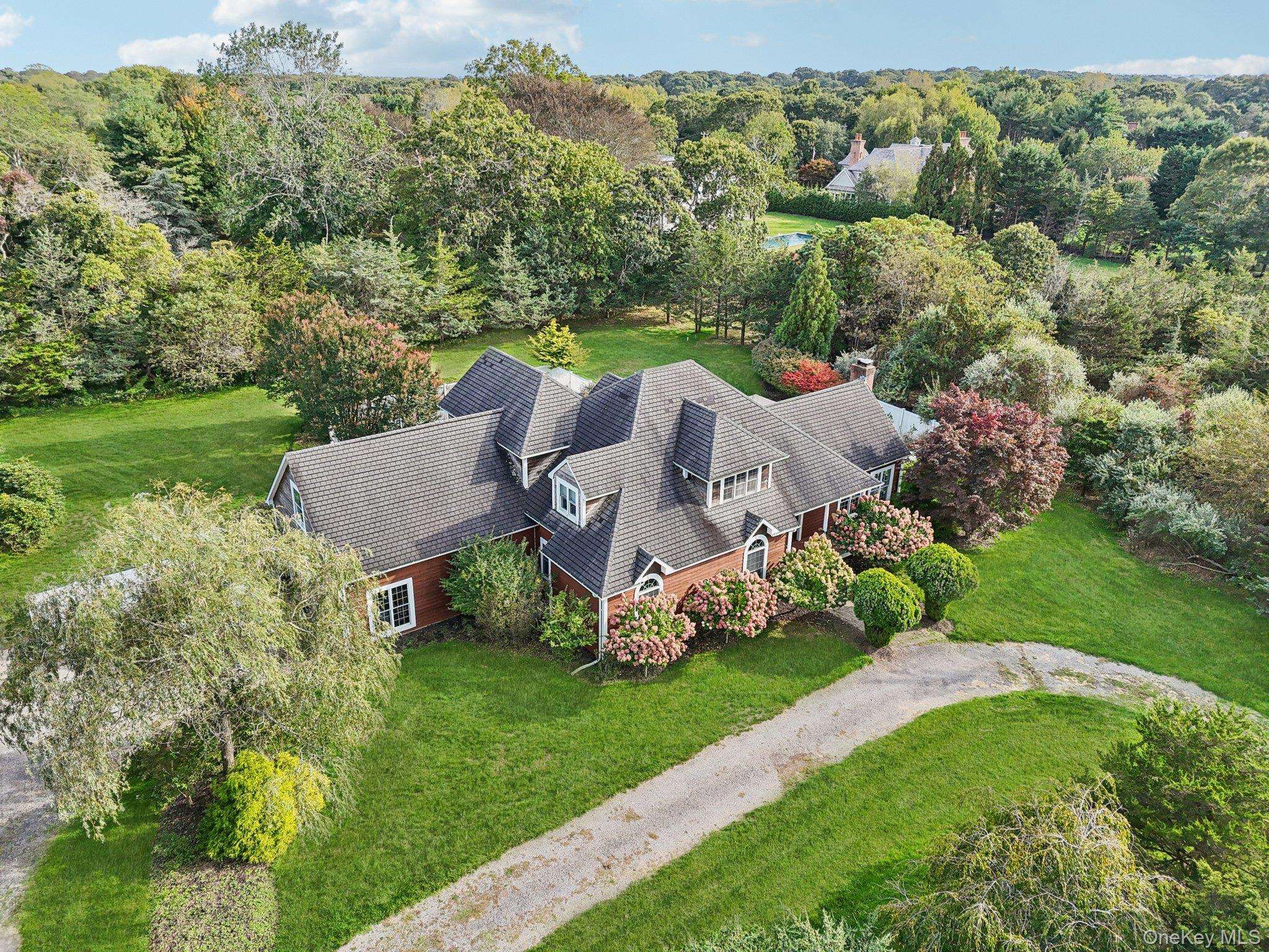 12 Laila LN, Remsenburg, NY 11960