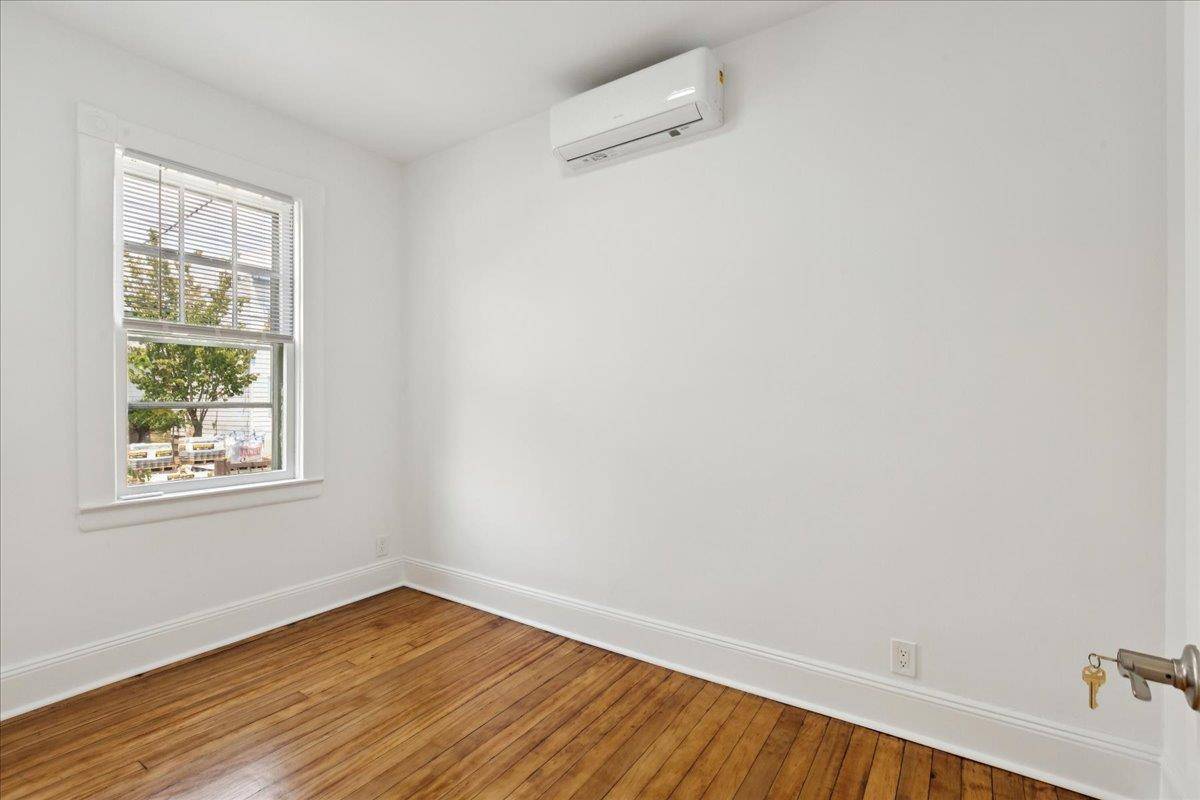 315 Oder AVE, Staten Island, NY 10304