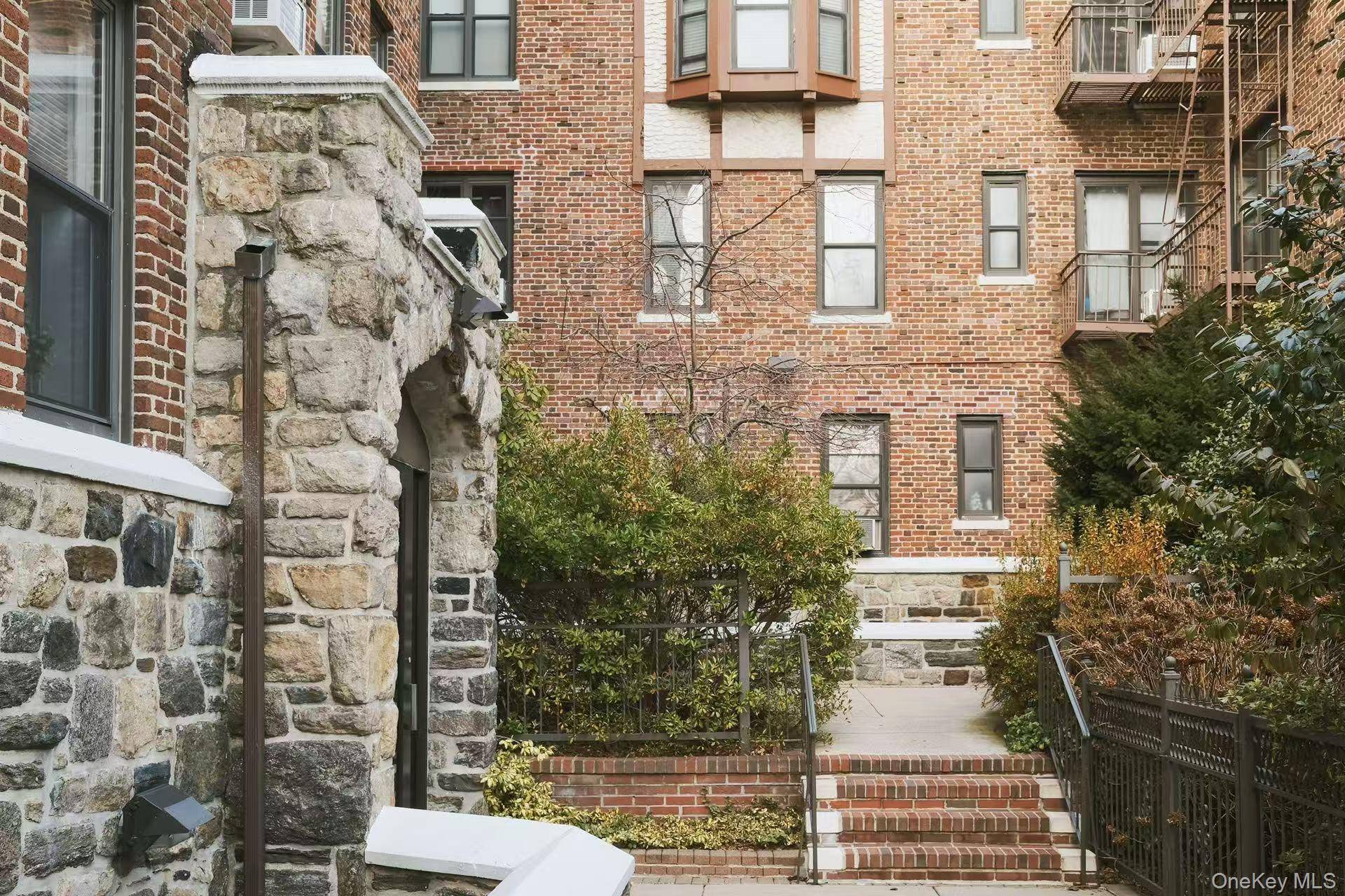 160-15 Powells Cove BLVD #A304, Beechhurst, NY 11357