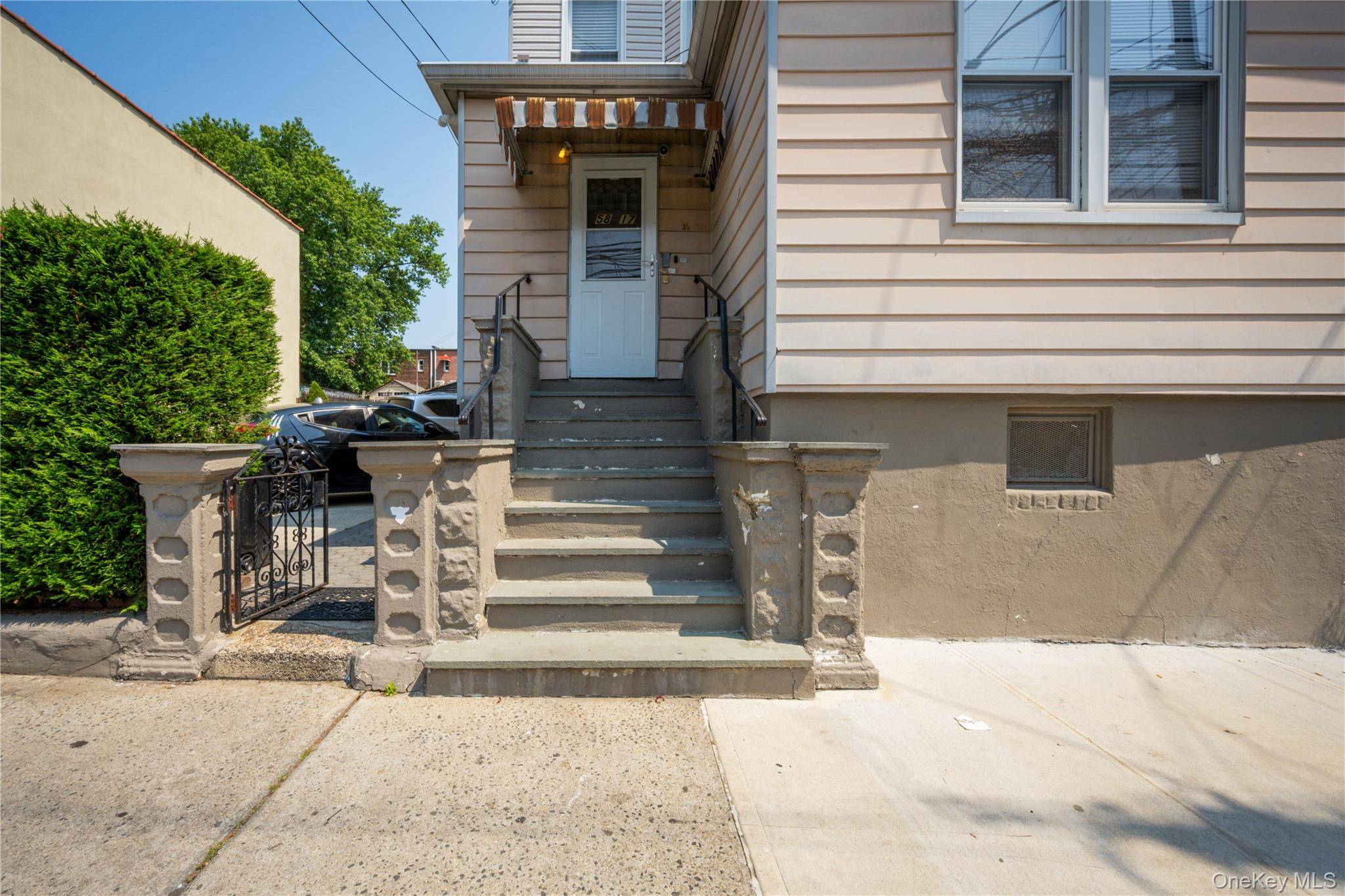 58-17-15 Penrod ST, Corona, NY 11368