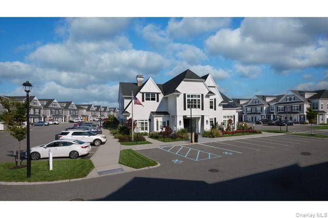 104 Sutton CT #104, Mount Sinai, NY 11766