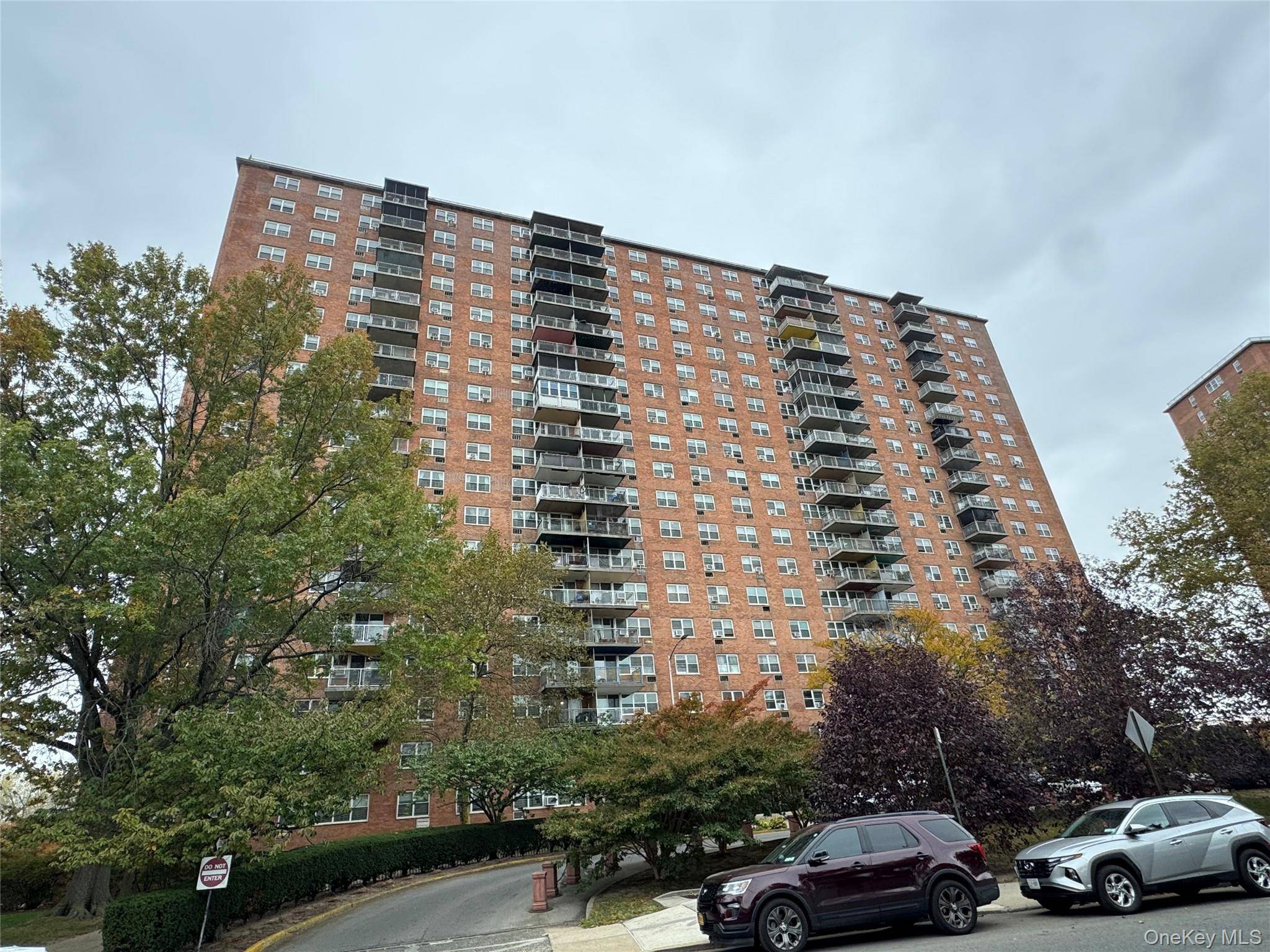 825 Morrison AVE #16M, Bronx, NY 10473