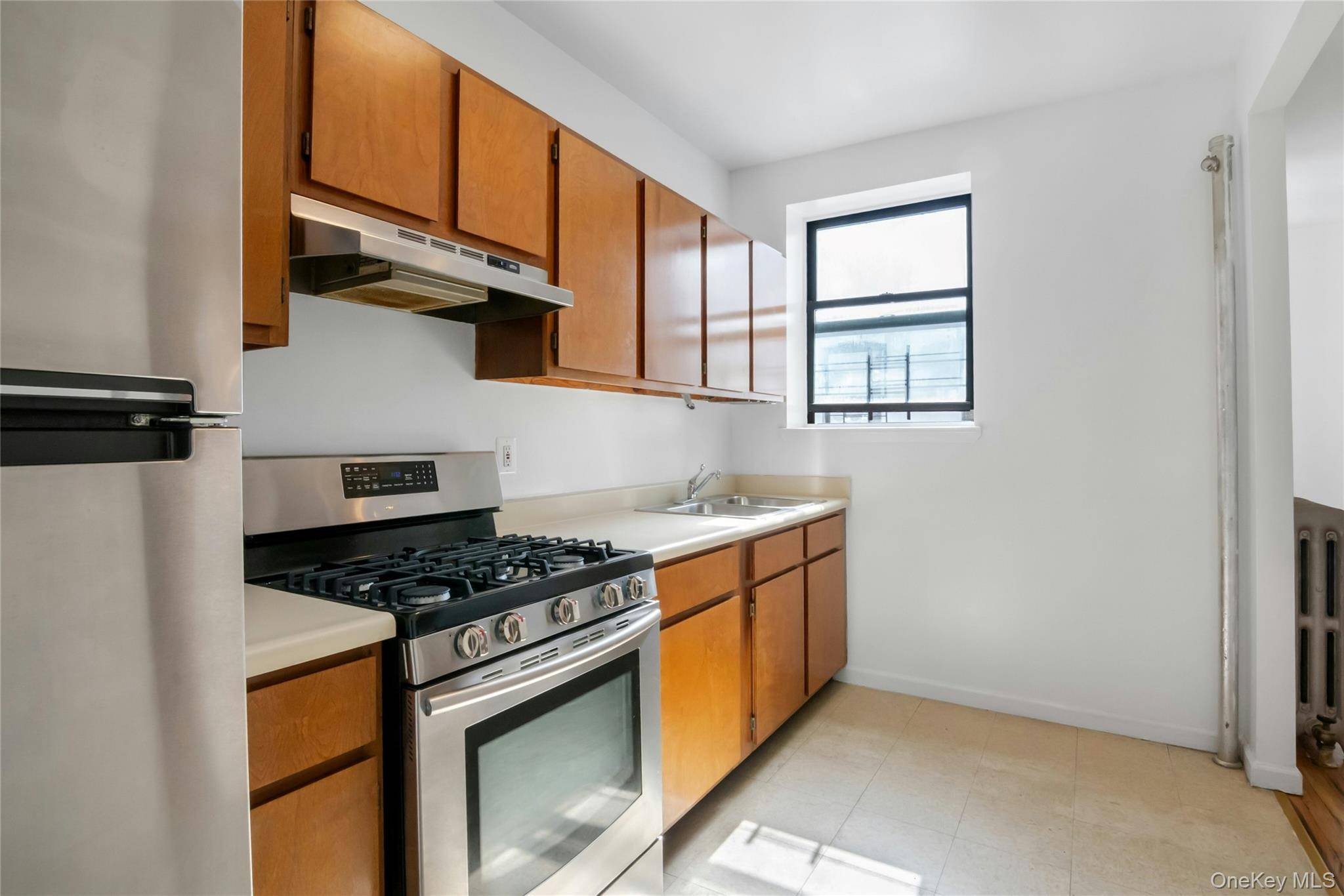 2400 Davidson AVE #B23, Bronx, NY 10468