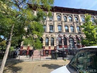 327 Vernon AVE, Brooklyn, NY 11206