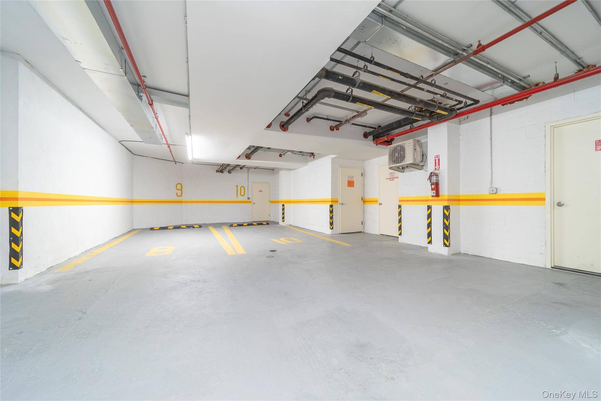 124-28 Queens BLVD #4D, Kew Gardens, NY 11415