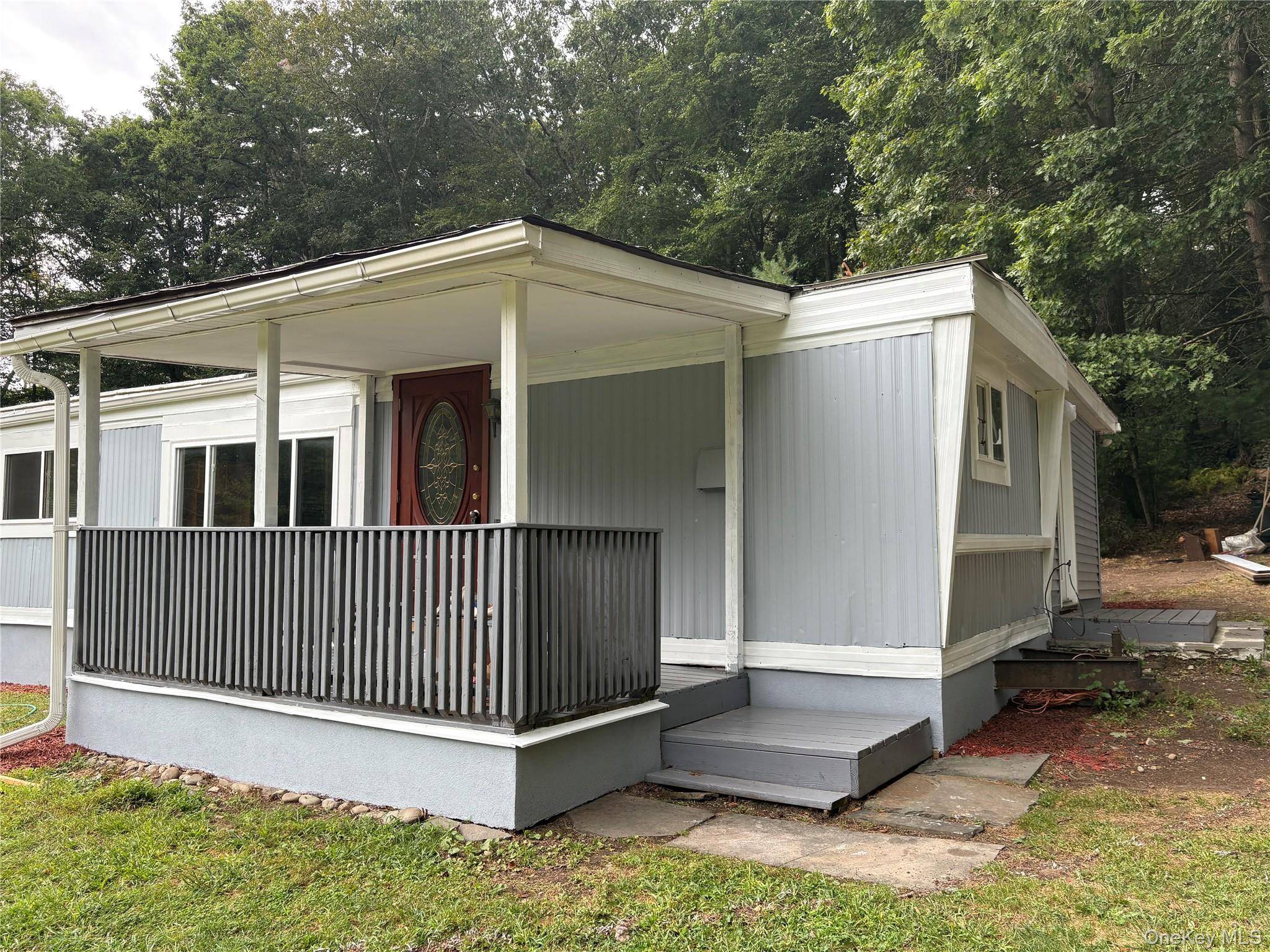 160 Van Tuyl RD, Barryville, NY 12719