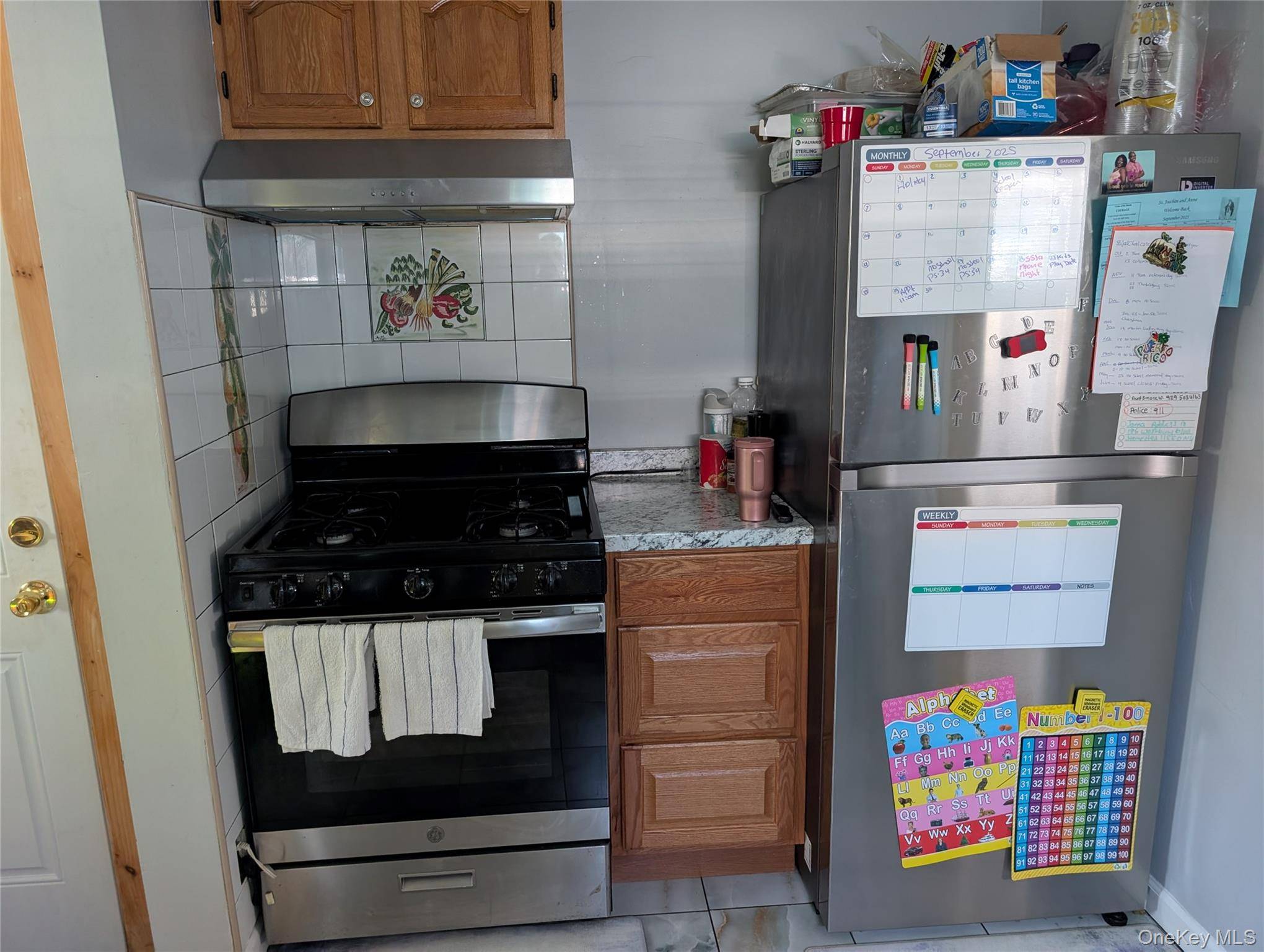 186 Westbury BLVD, Hempstead, NY 11550