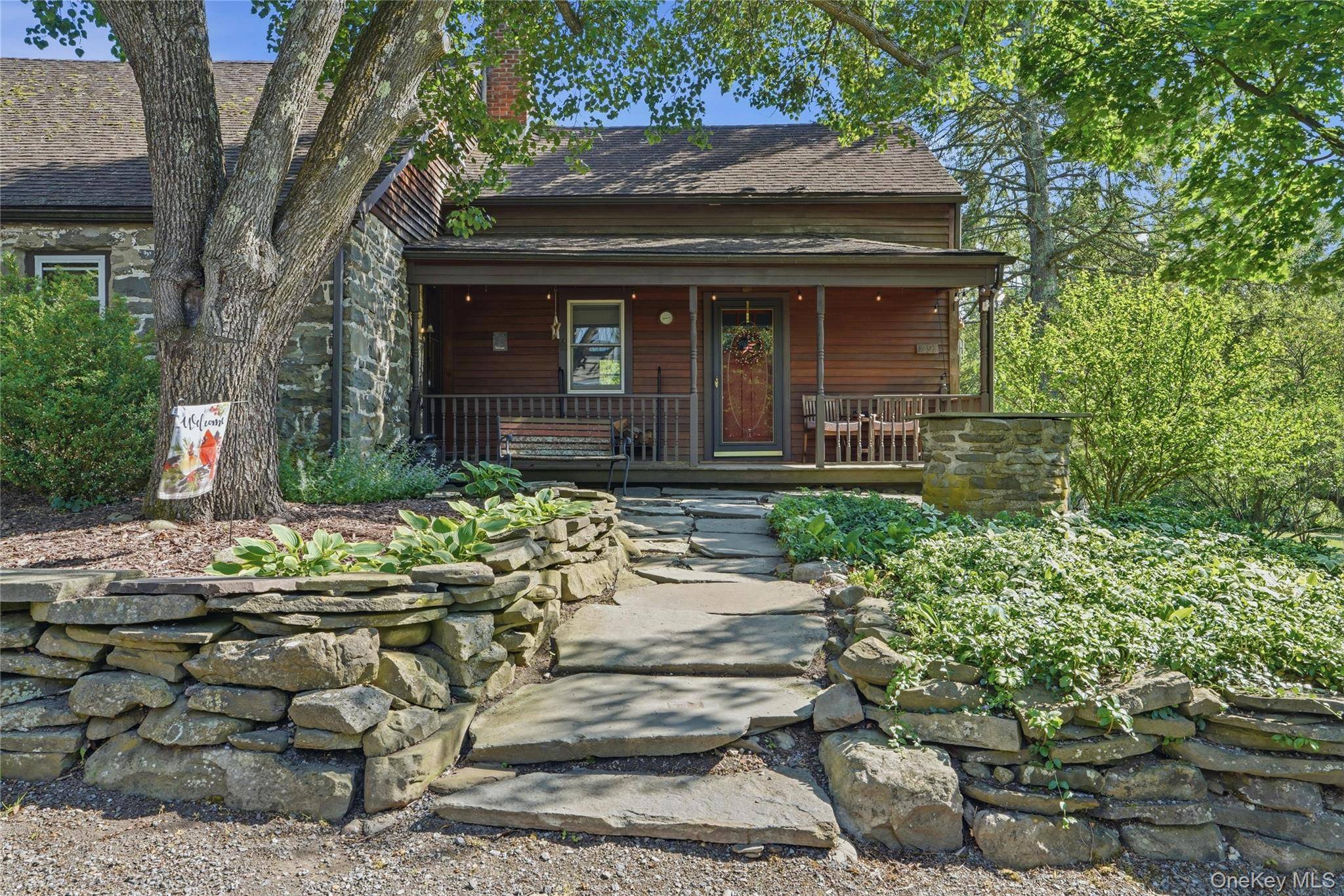 442 S Ohioville RD, New Paltz, NY 12561