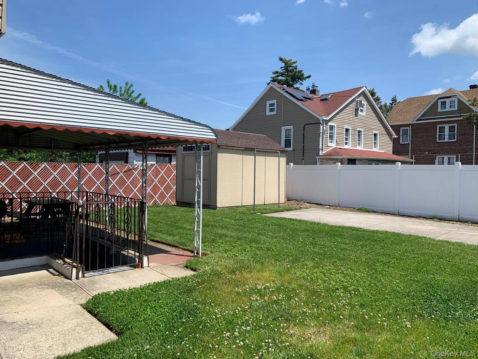 217-05 104th AVE, Queens Village, NY 11429