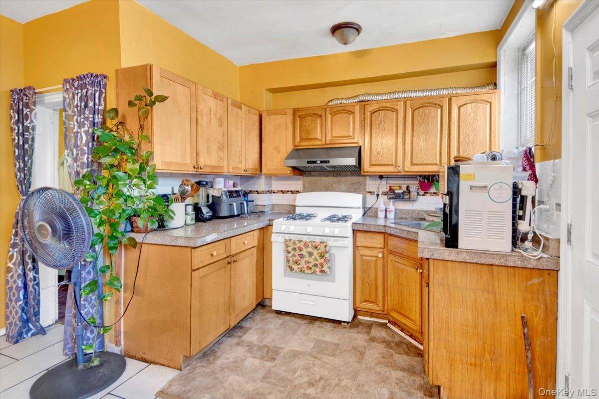 141 Webster AVE, Yonkers, NY 10701
