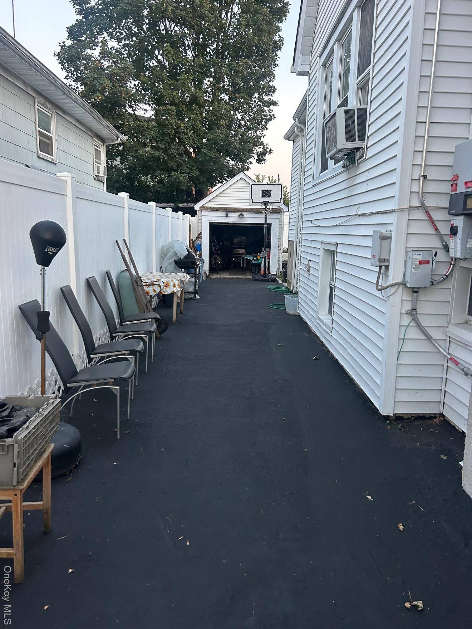 96-10 158th AVE, Howard Beach, NY 11414