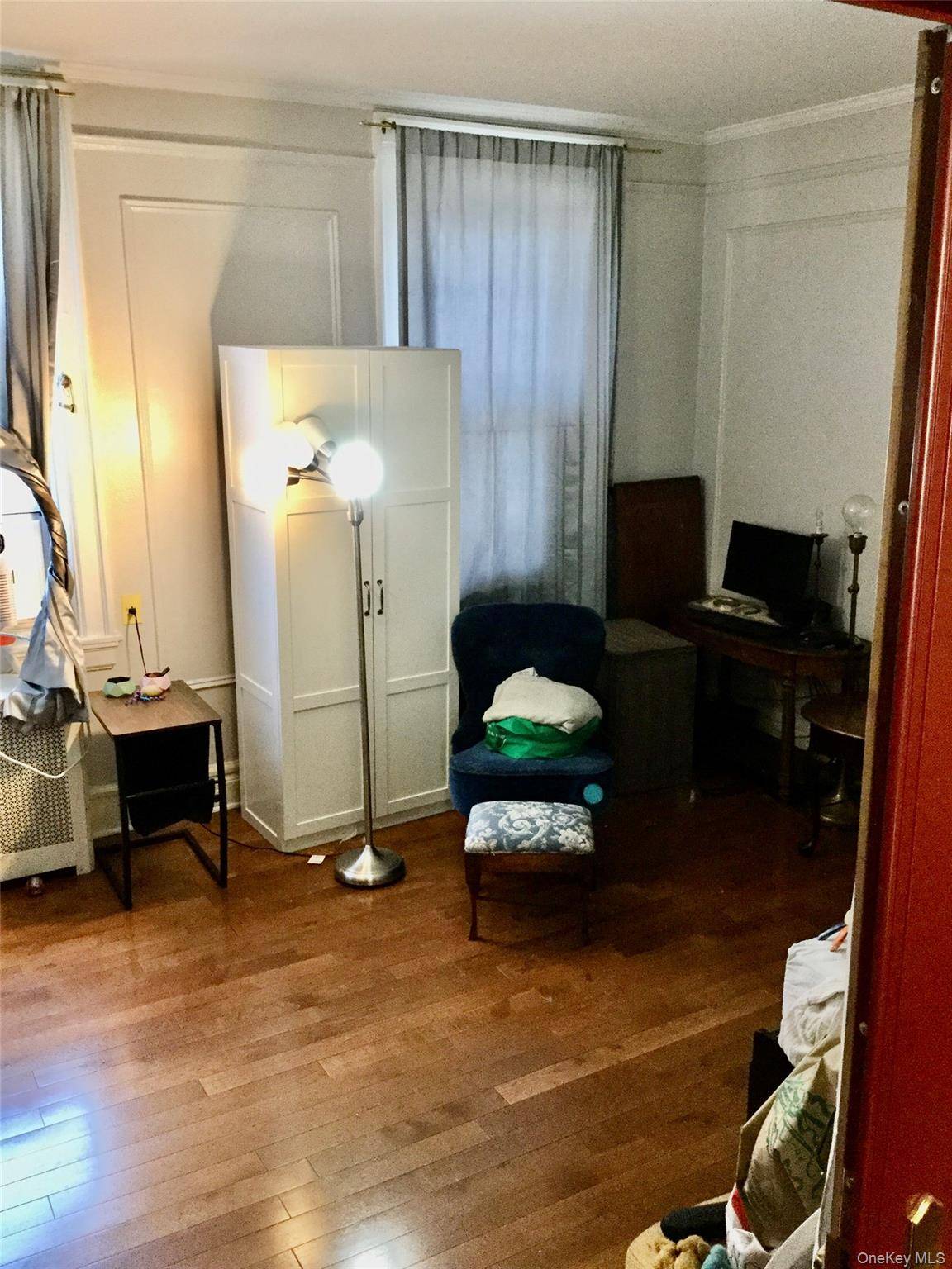 35-20 82 ST #31, Jackson Heights, NY 11372