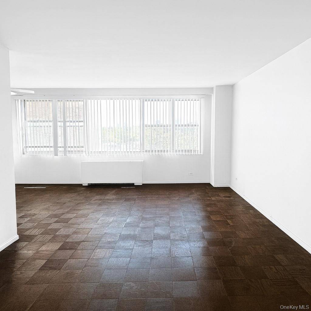 61-20 Grand Central Pkwy #B600, Forest Hills, NY 11375