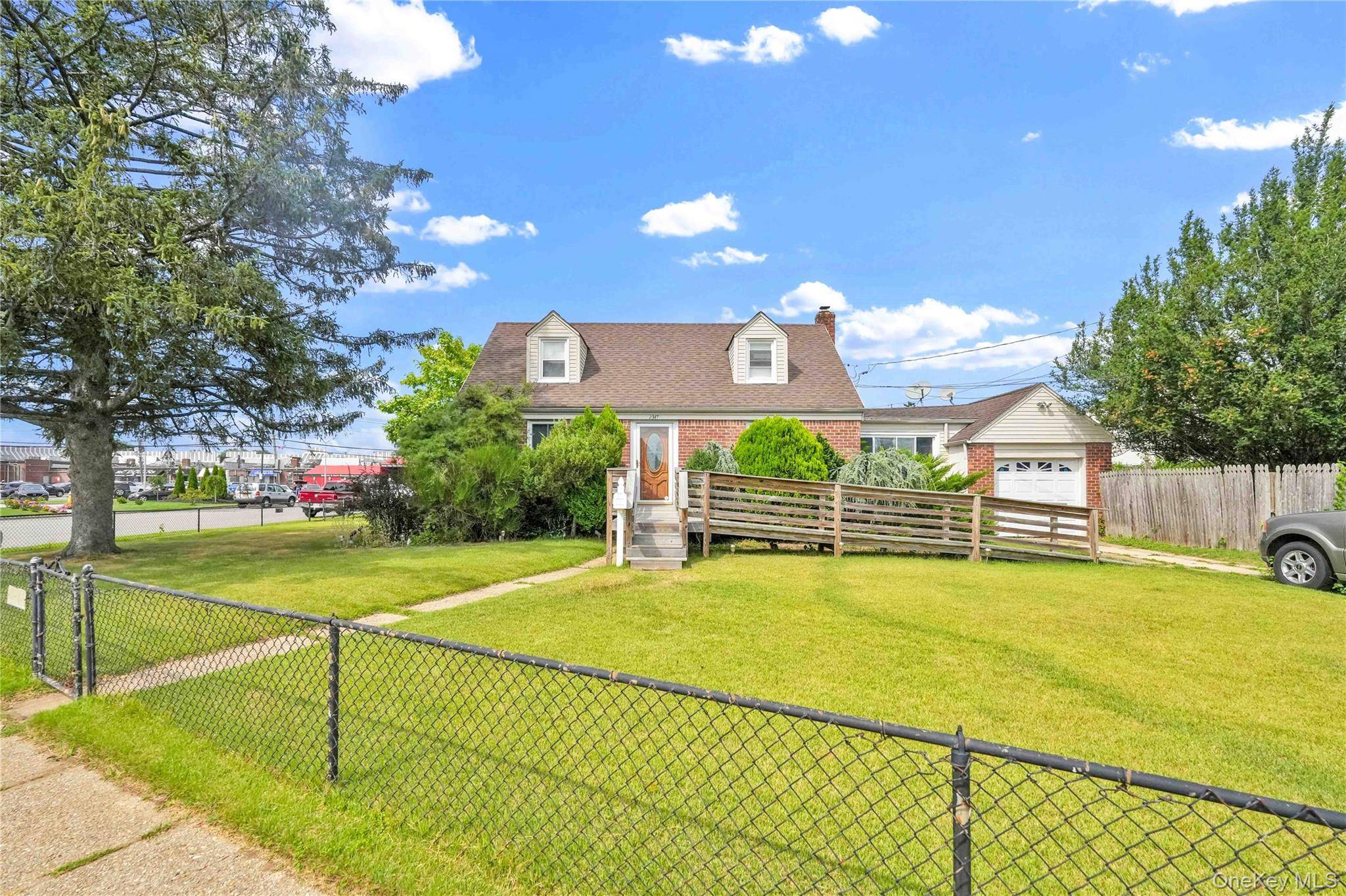 2347 Roosevelt AVE, East Meadow, NY 11554