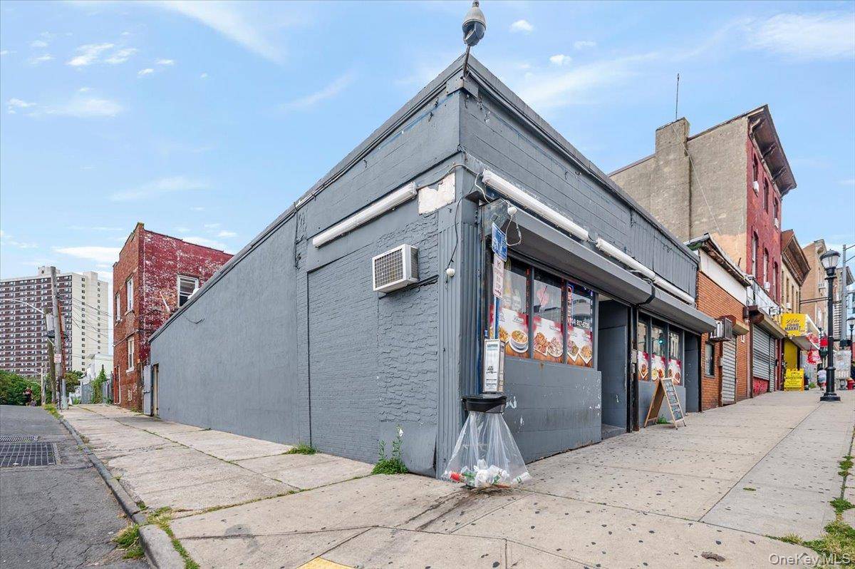 204 Ashburton AVE, Yonkers, NY 10701