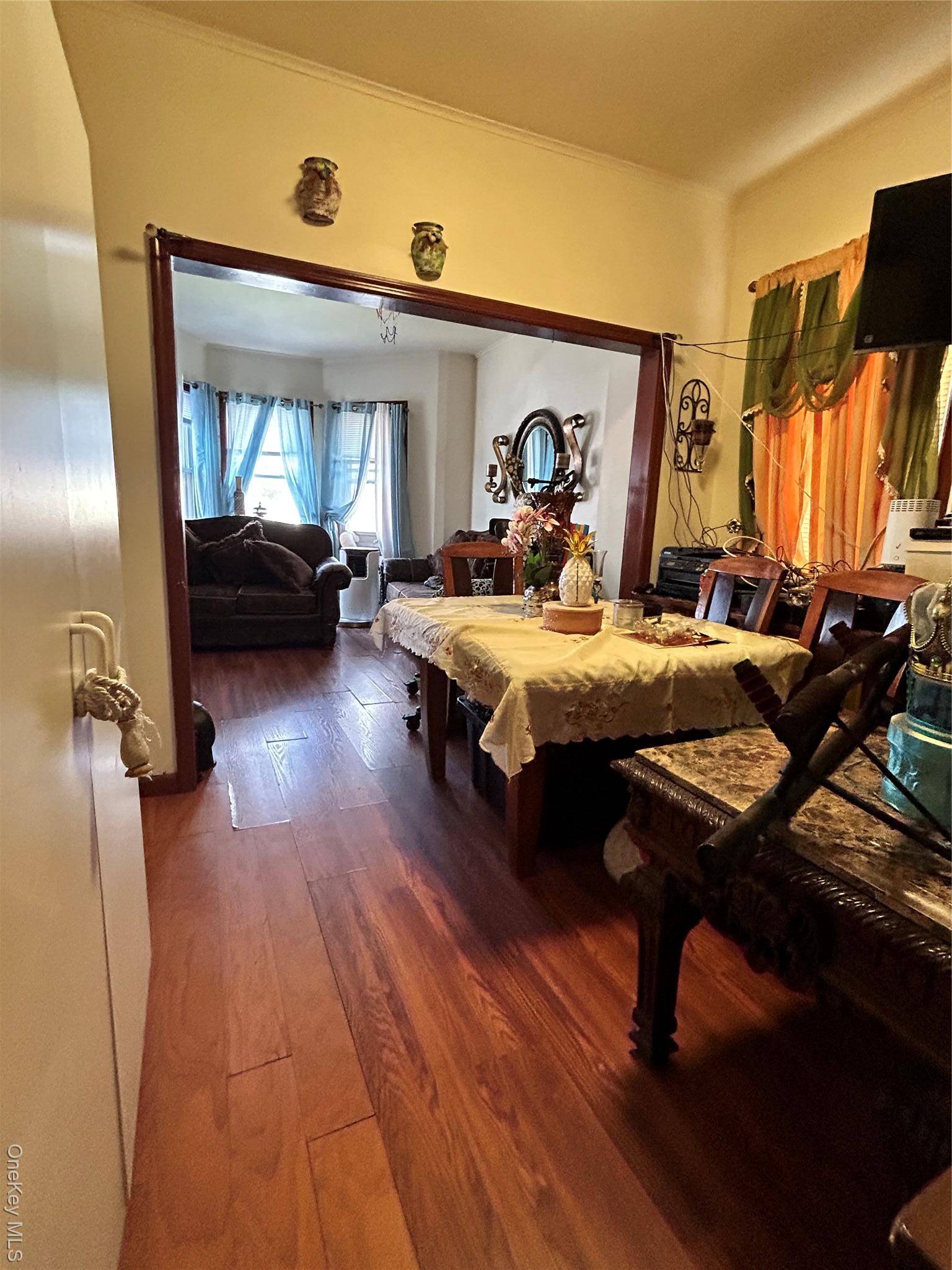 82 Burhans AVE, Yonkers, NY 10701