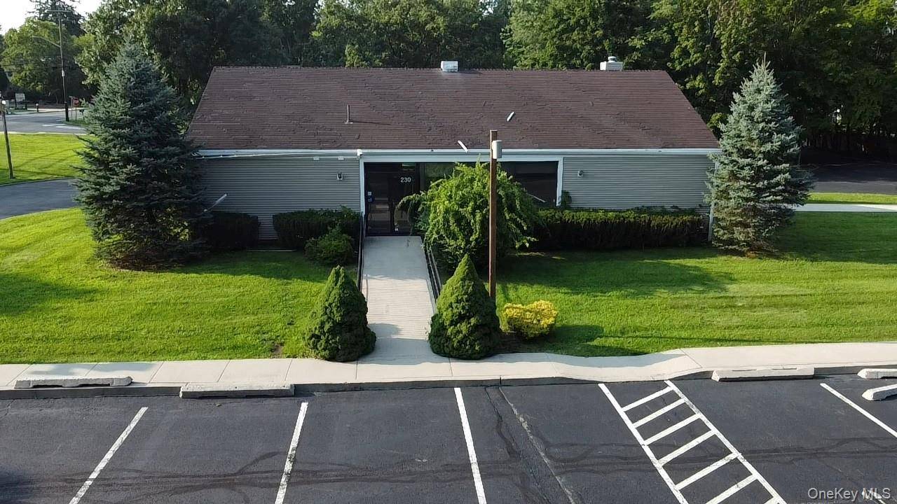 230 N Middletown RD, Pearl River, NY 10965