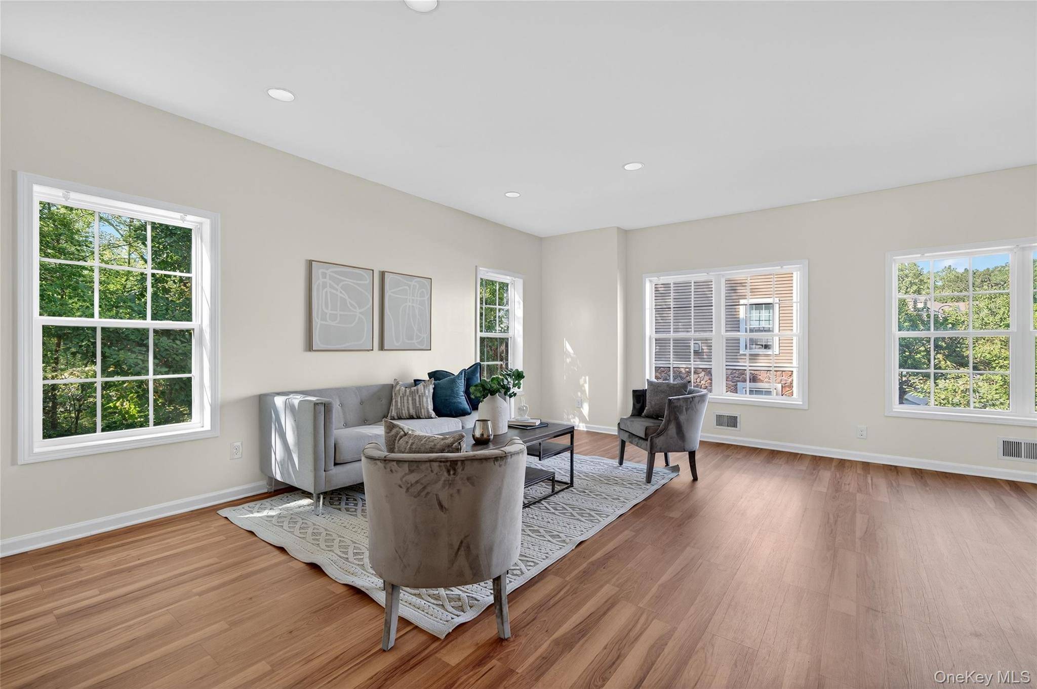 26 Seeley Bull ST, Monroe, NY 10950