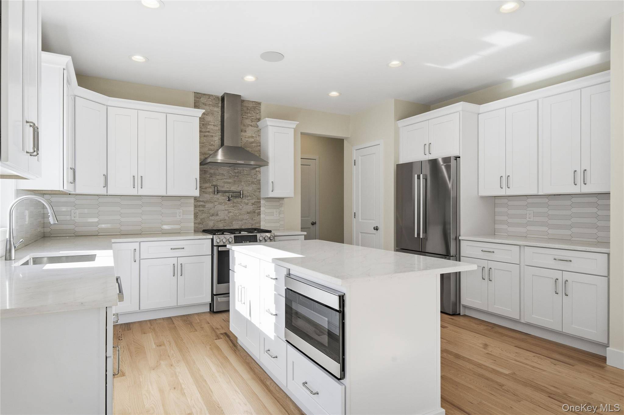 2 Fourth AVE, Centereach, NY 11720