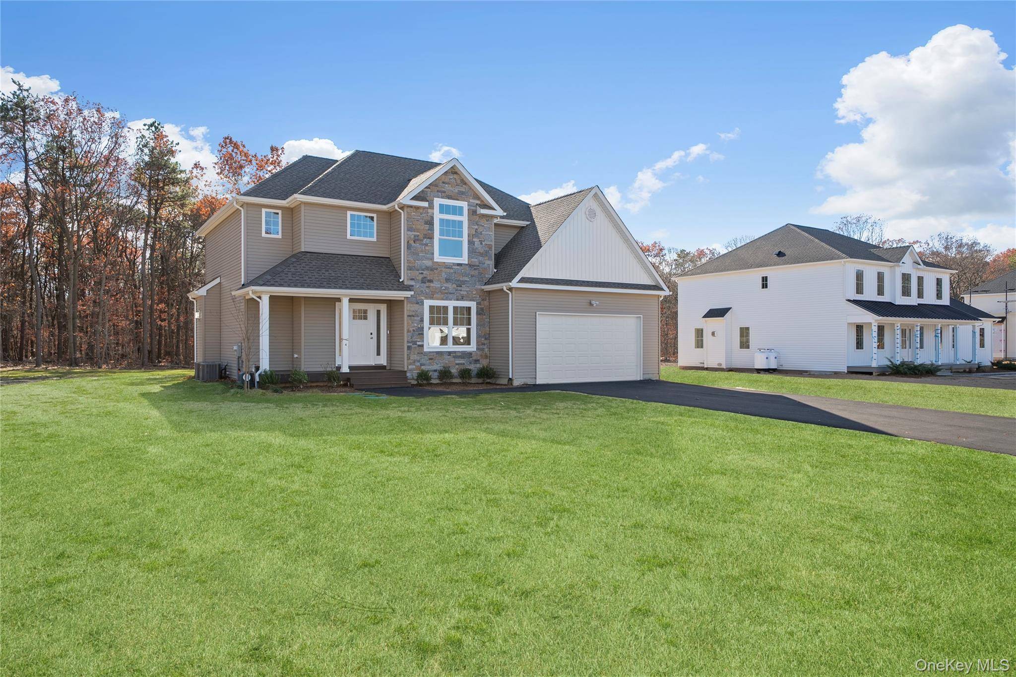 2 Fourth AVE, Centereach, NY 11720