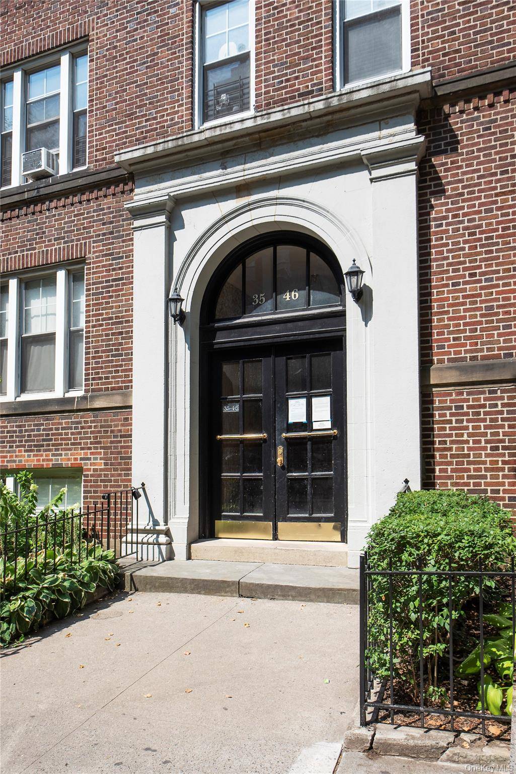 35-46 79 ST #43, Jackson Heights, NY 11372