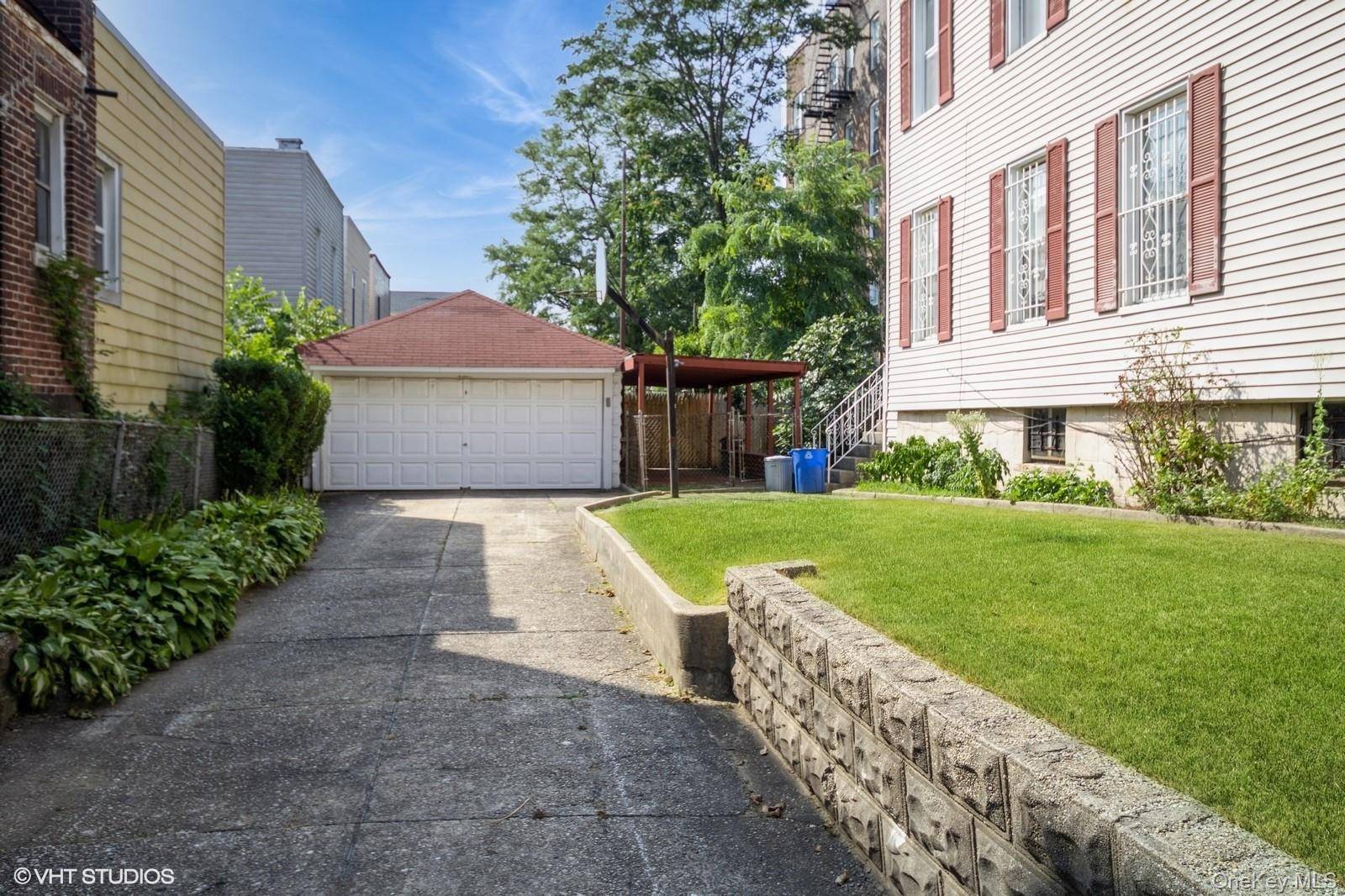 4261 Byron AVE, Bronx, NY 10466