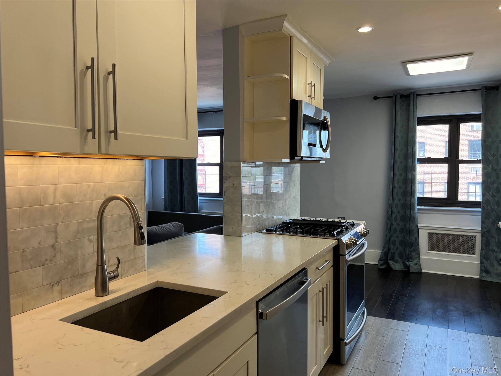 57-10 Junction BLVD #5C, Elmhurst, NY 11373