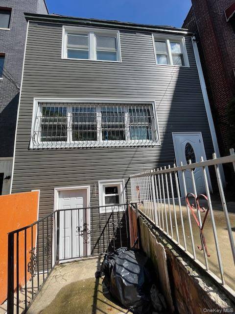 1802 Palisade PL, Bronx, NY 10453
