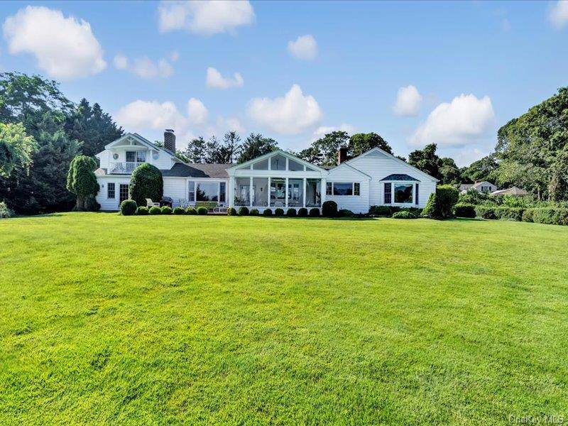 44 Griffing AVE, Westhampton Beach, NY 11978