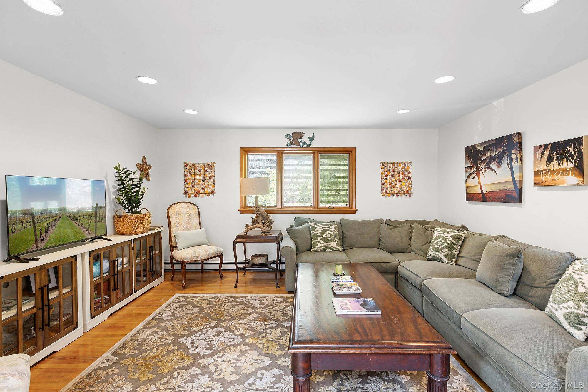 624 Noyack RD, Southampton, NY 11968