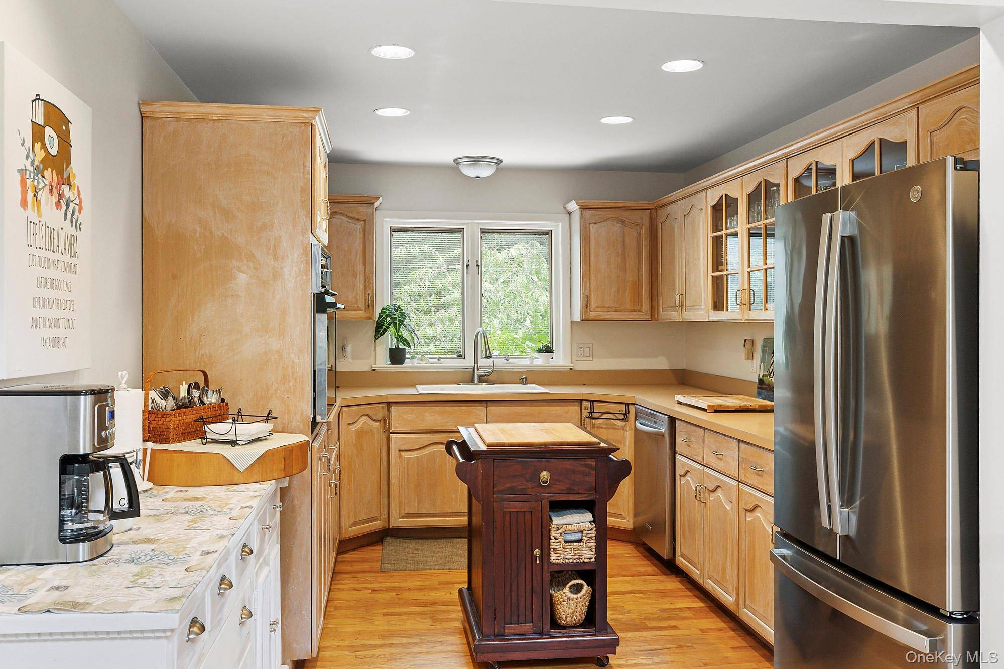 624 Noyack RD, Southampton, NY 11968