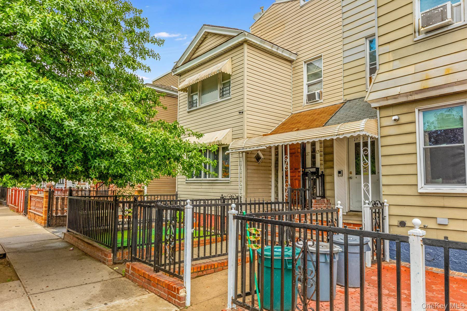 37-33 100th ST, Corona, NY 11368