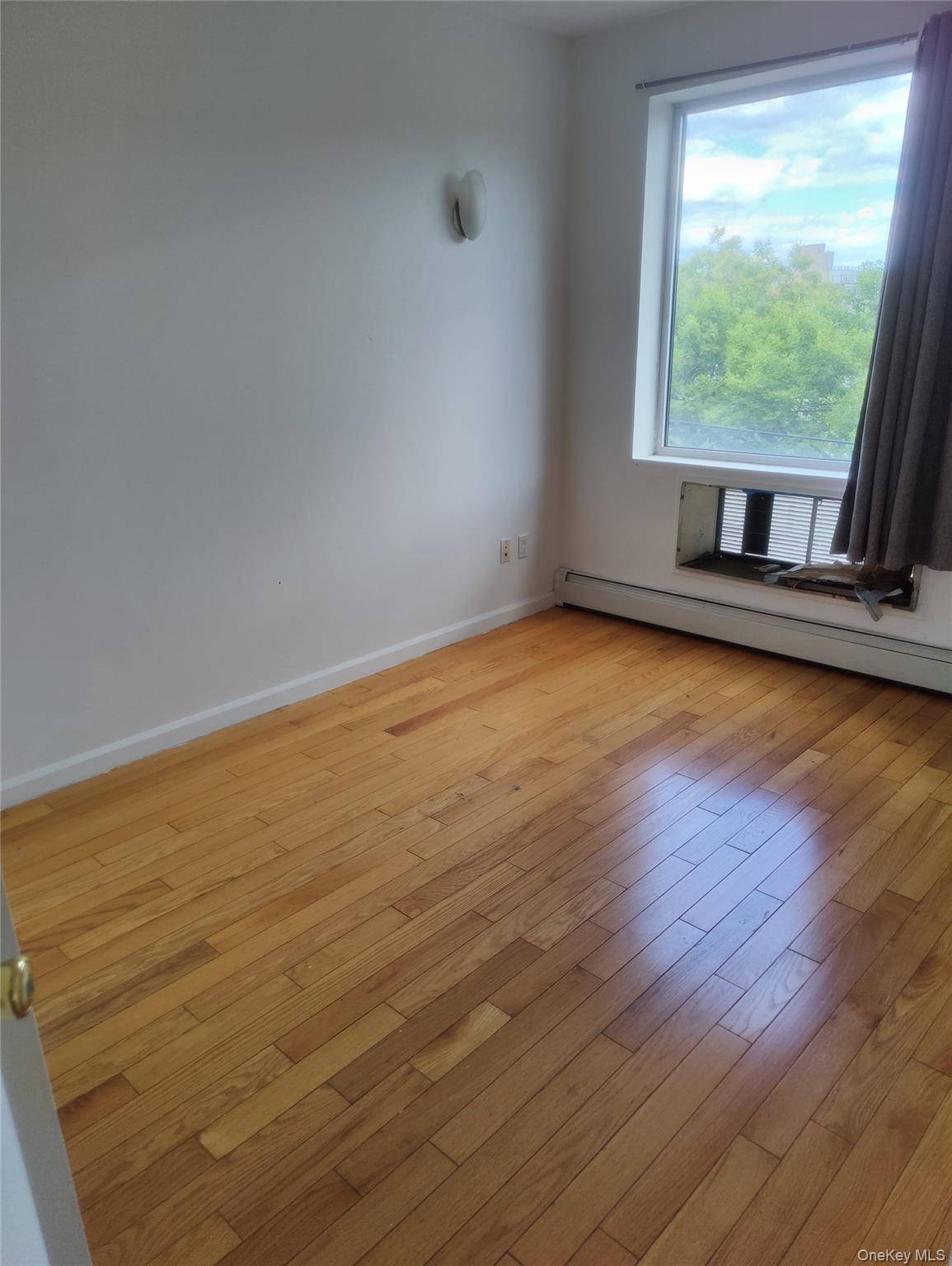 13621 Latimer PL #3K, Flushing, NY 11354