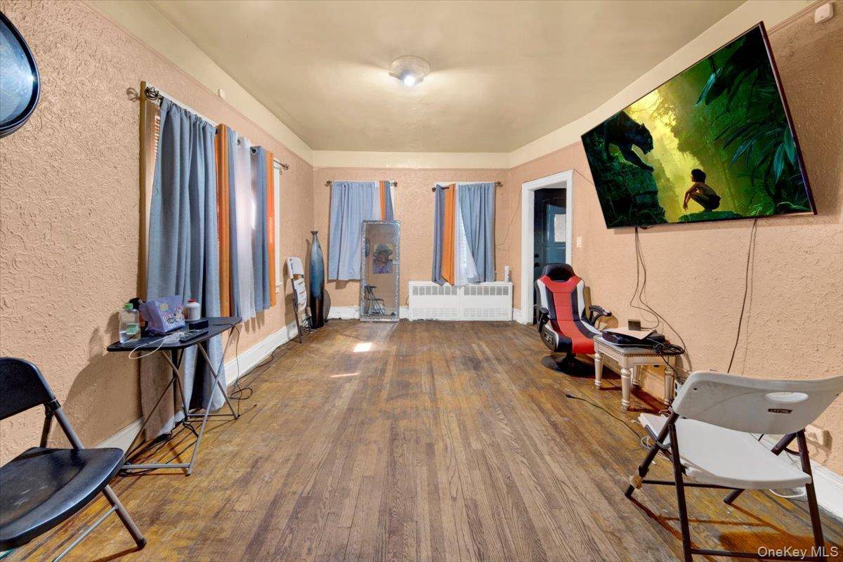 4122 Wickham AVE, Bronx, NY 10466