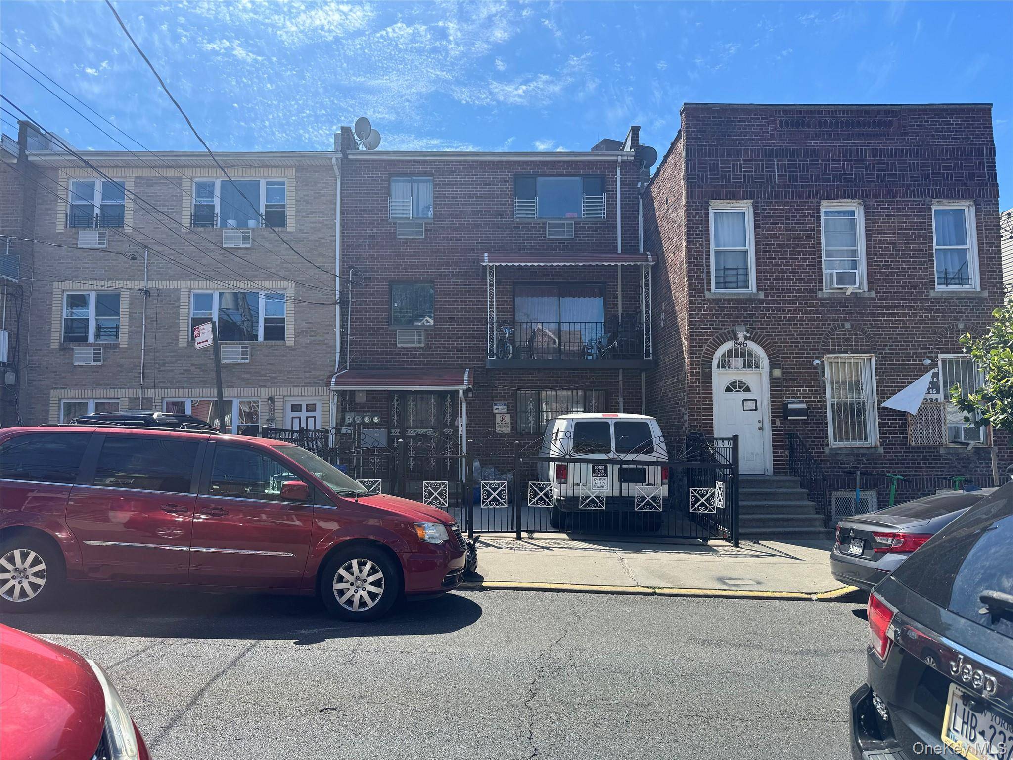 848 E 214th ST, Bronx, NY 10467