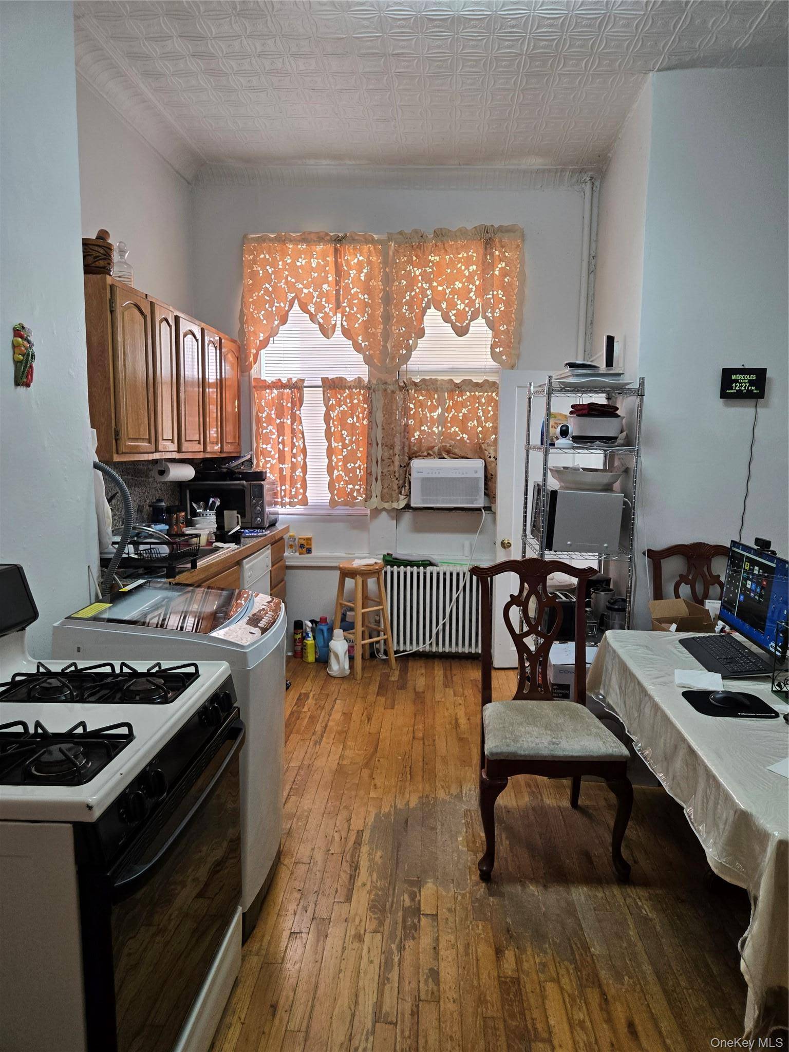 1530 Gates AVE, Brooklyn, NY 11237