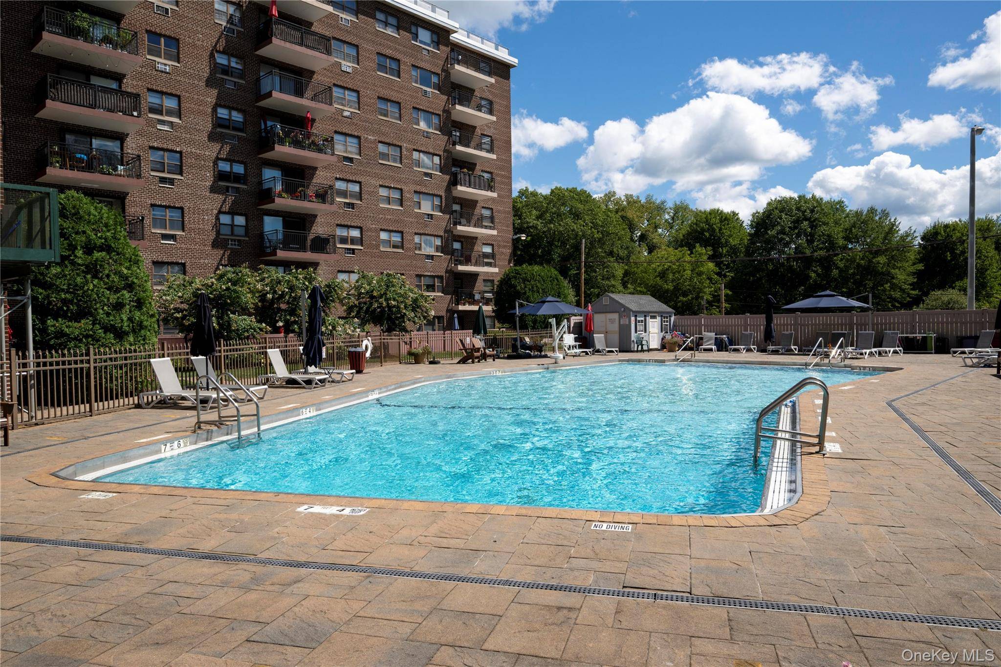 200 Diplomat DR #8B, Mount Kisco, NY 10549