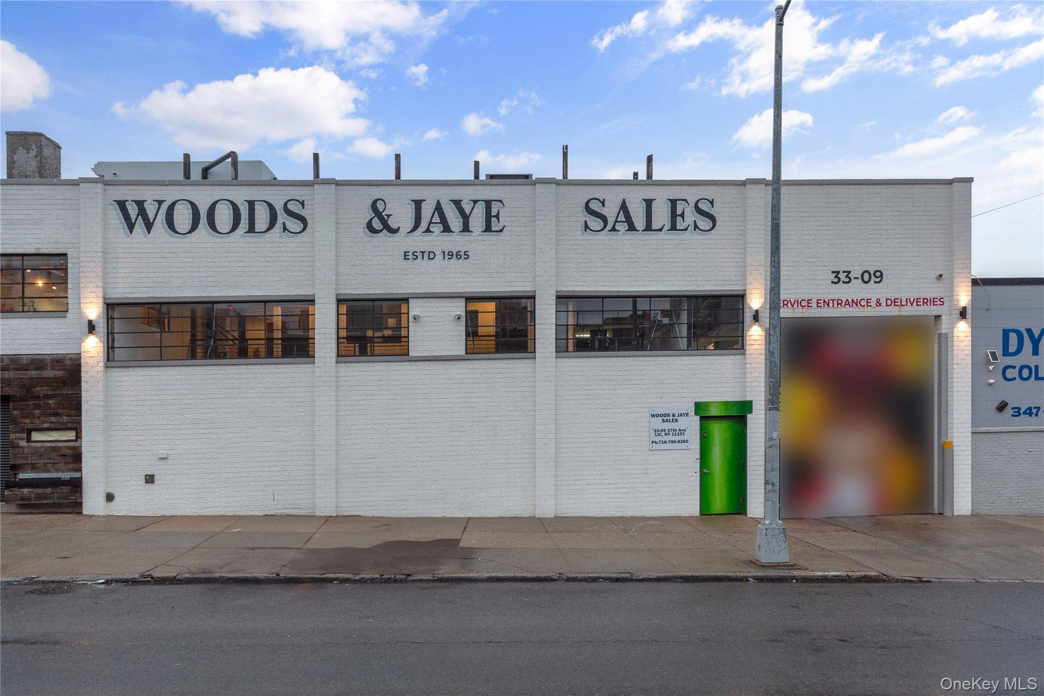 33-09 37th AVE, Long Island City, NY 11101