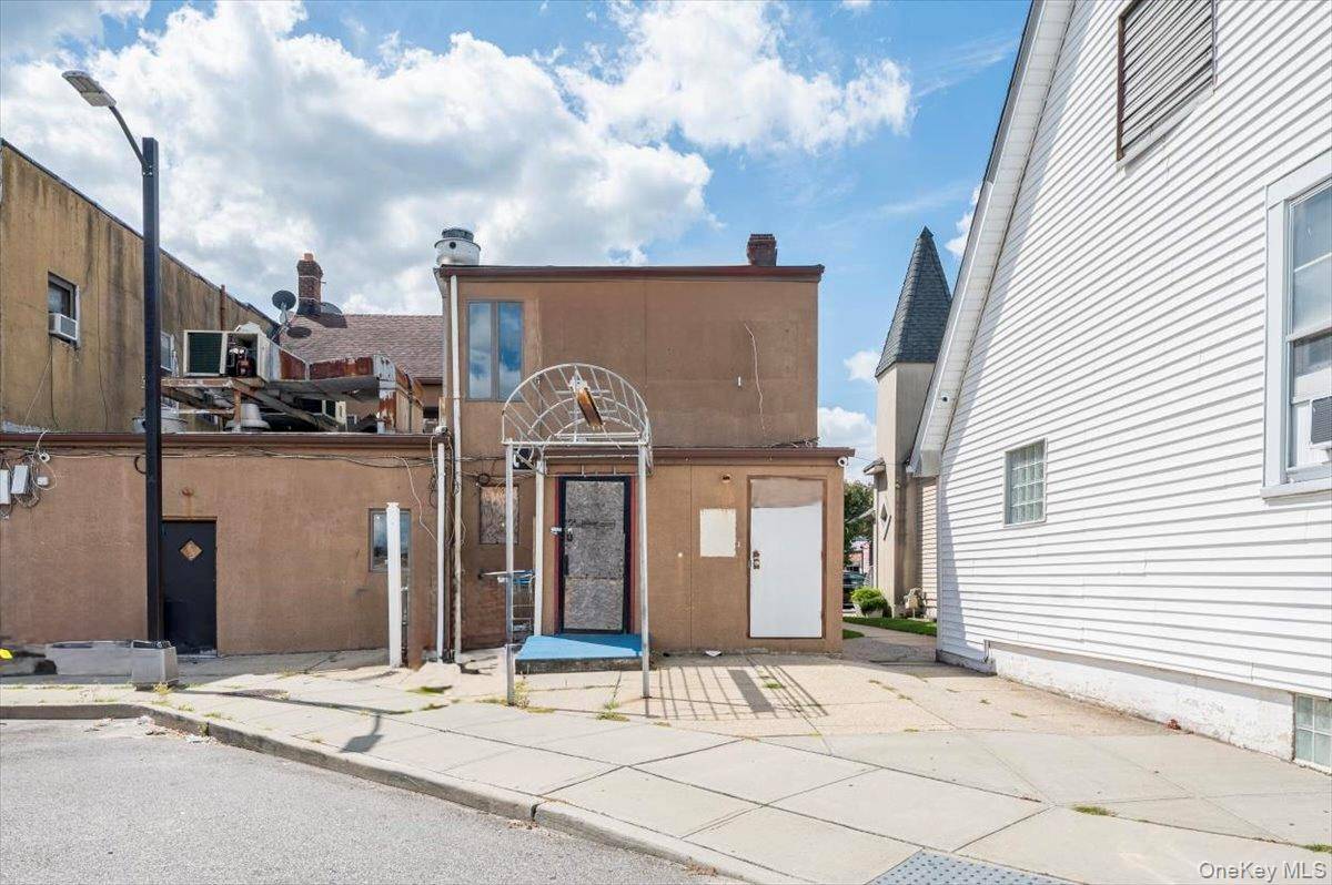 107-109 Broadway #107, Hicksville, NY 11801