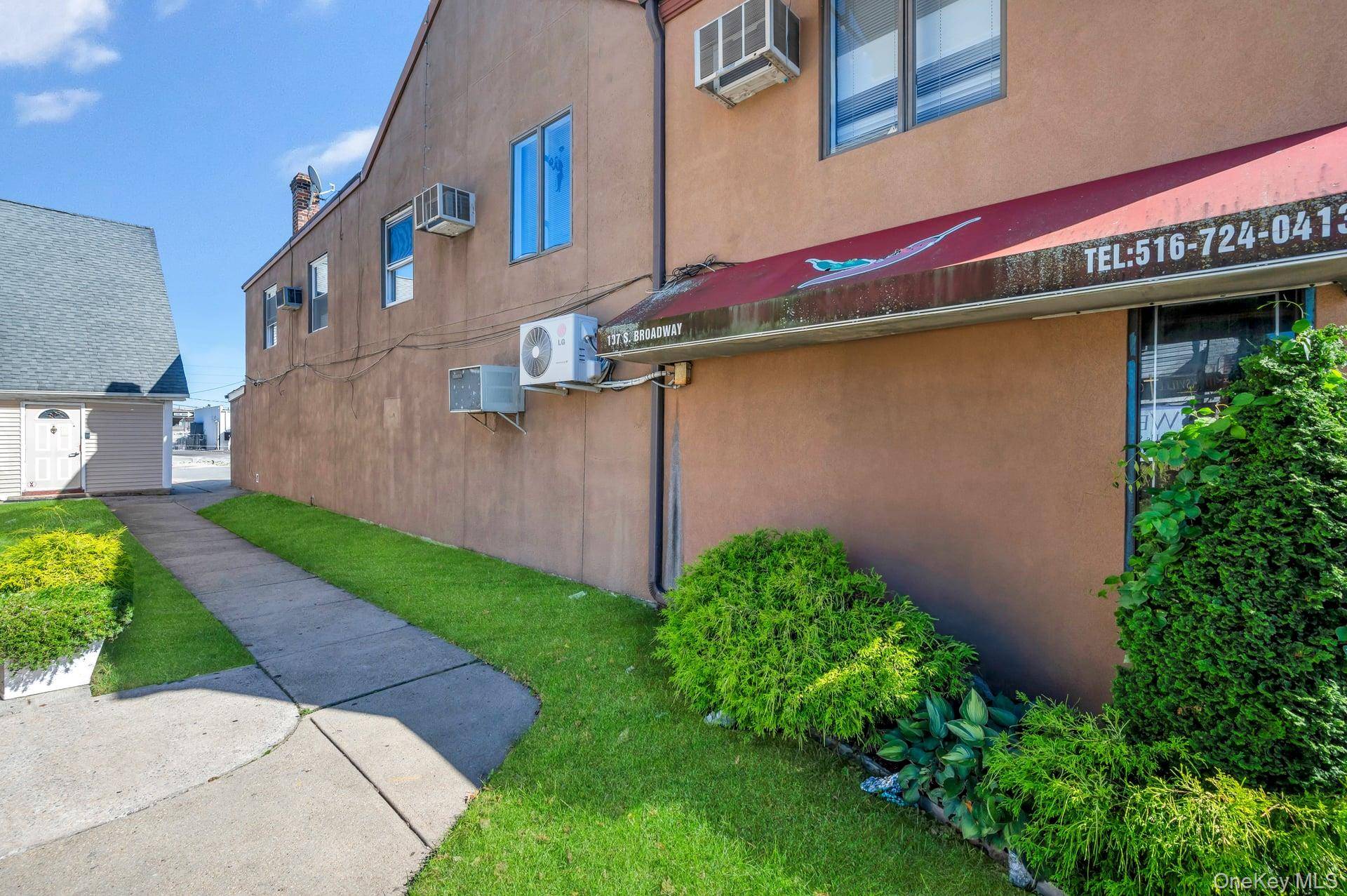 107-109 Broadway #107, Hicksville, NY 11801
