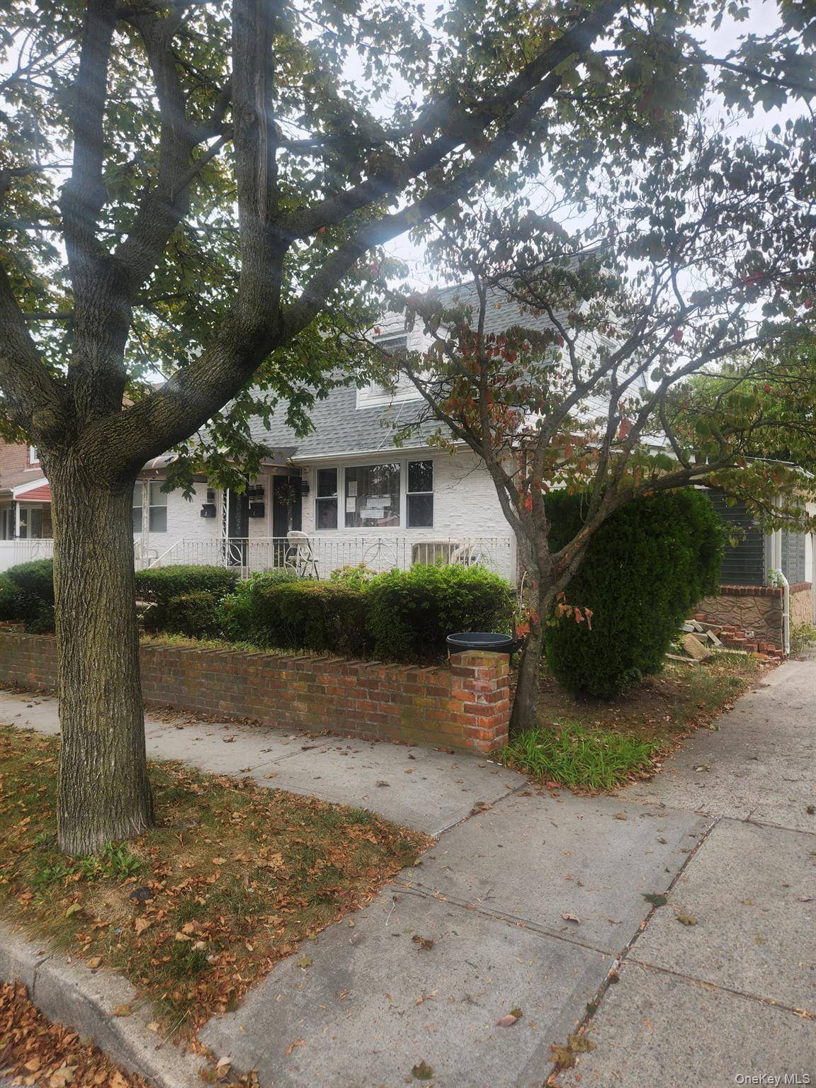150 23 117, Wakefield, NY 11420