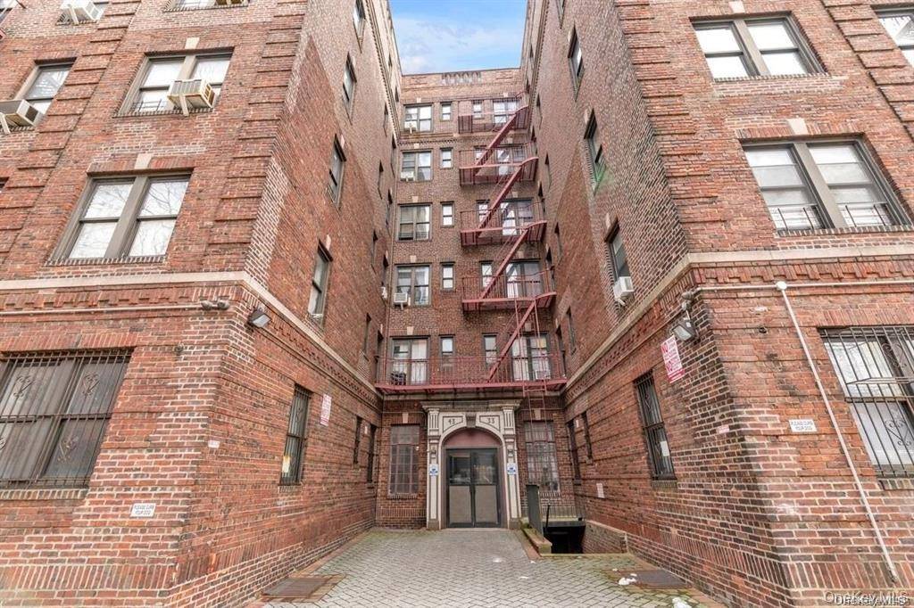 4333 48th ST #2B, Sunnyside, NY 11104
